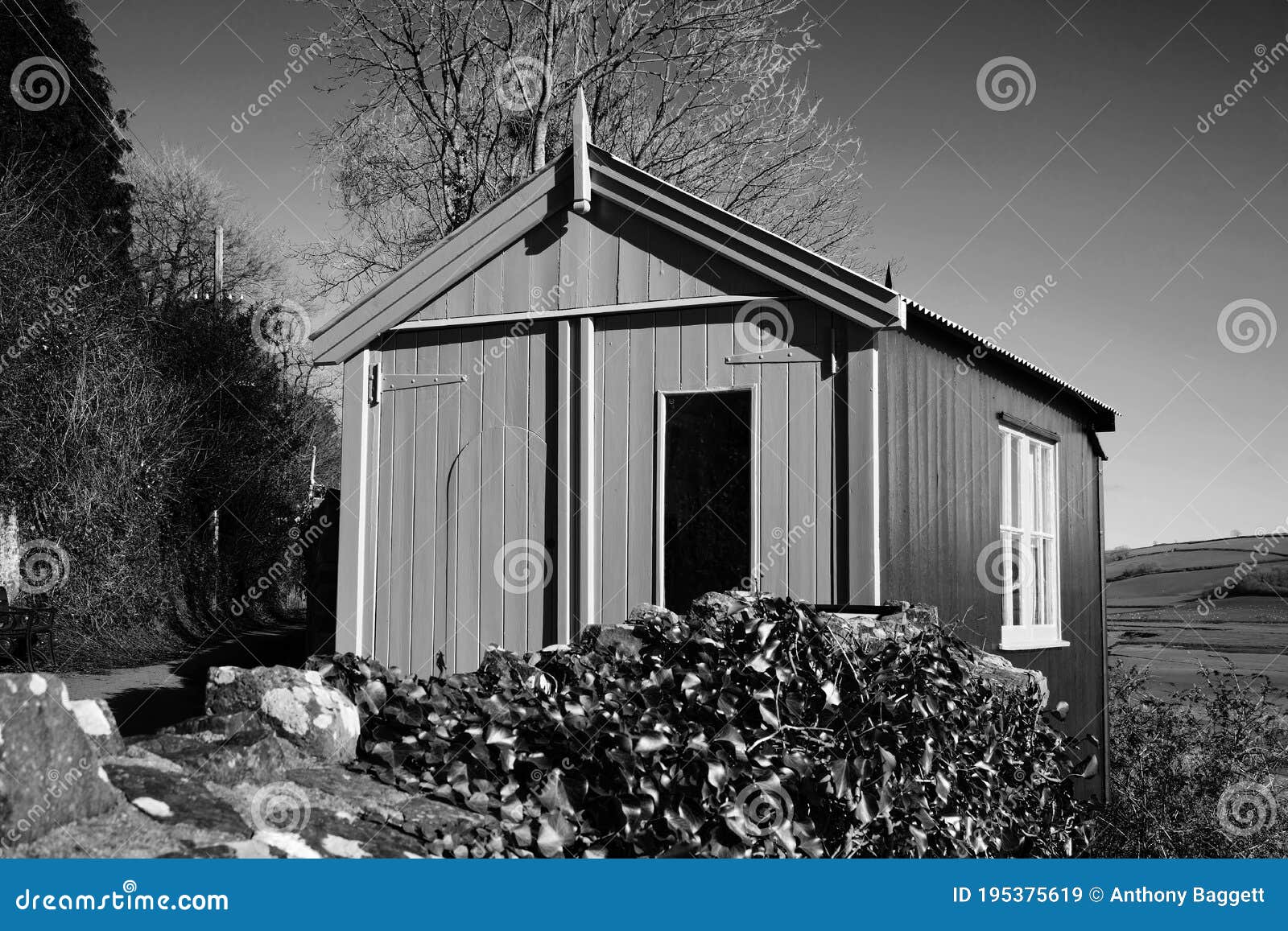 dylan thomas poet writer writing shed laugharne carmarthenshire south wales