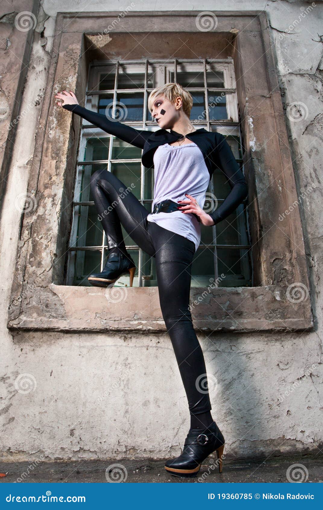 Dynamic Fashion Model Pose Royalty Free Stock Photo 