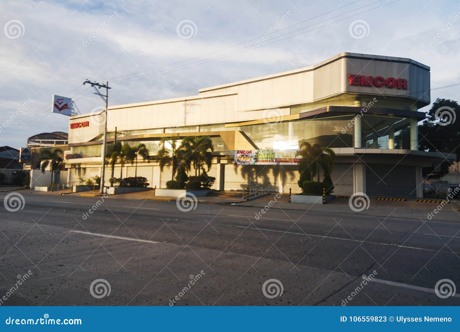 Emcor branch along Cabaguio Avenue in Davao, Philippines - Emcor is on of the leading appliance and motorcycle dealers of the City.