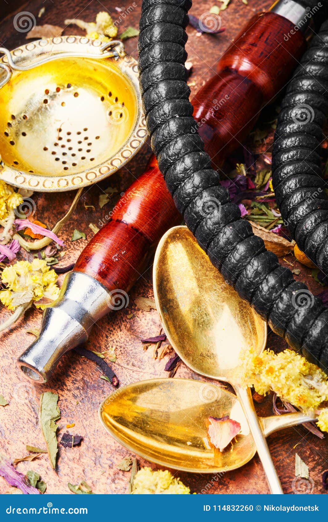 Asian Tobacco Hookah with Floral Tea Aroma Stock Foto Image of rook