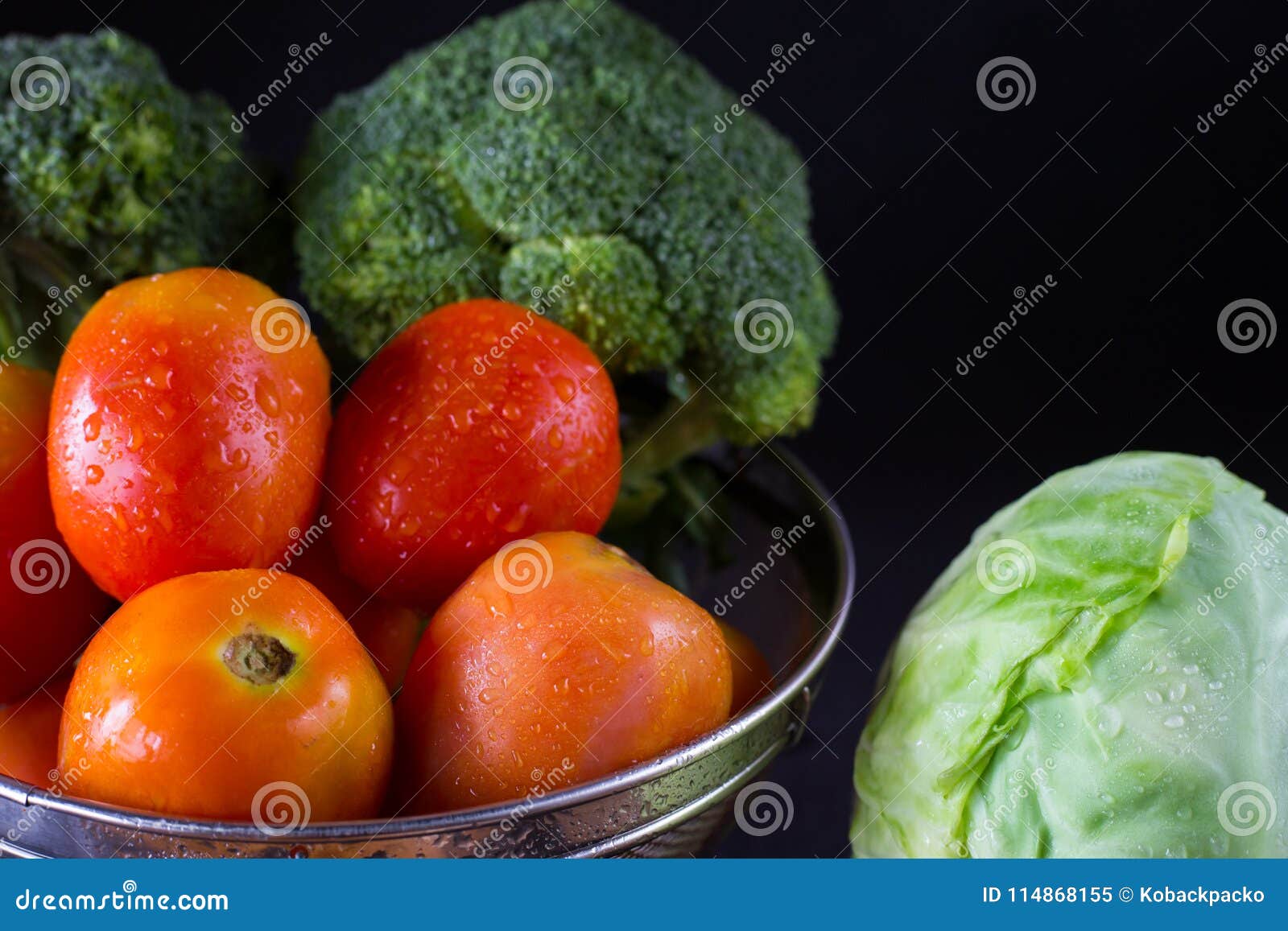Fresh Vegetable In Dark Background Stock Afbeelding Afbeelding
