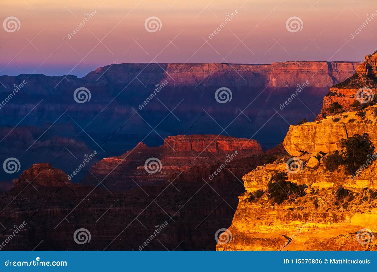 Beautiful and Dramatic Grand Canyon Overlook Foto de Stock - Imagem de ...