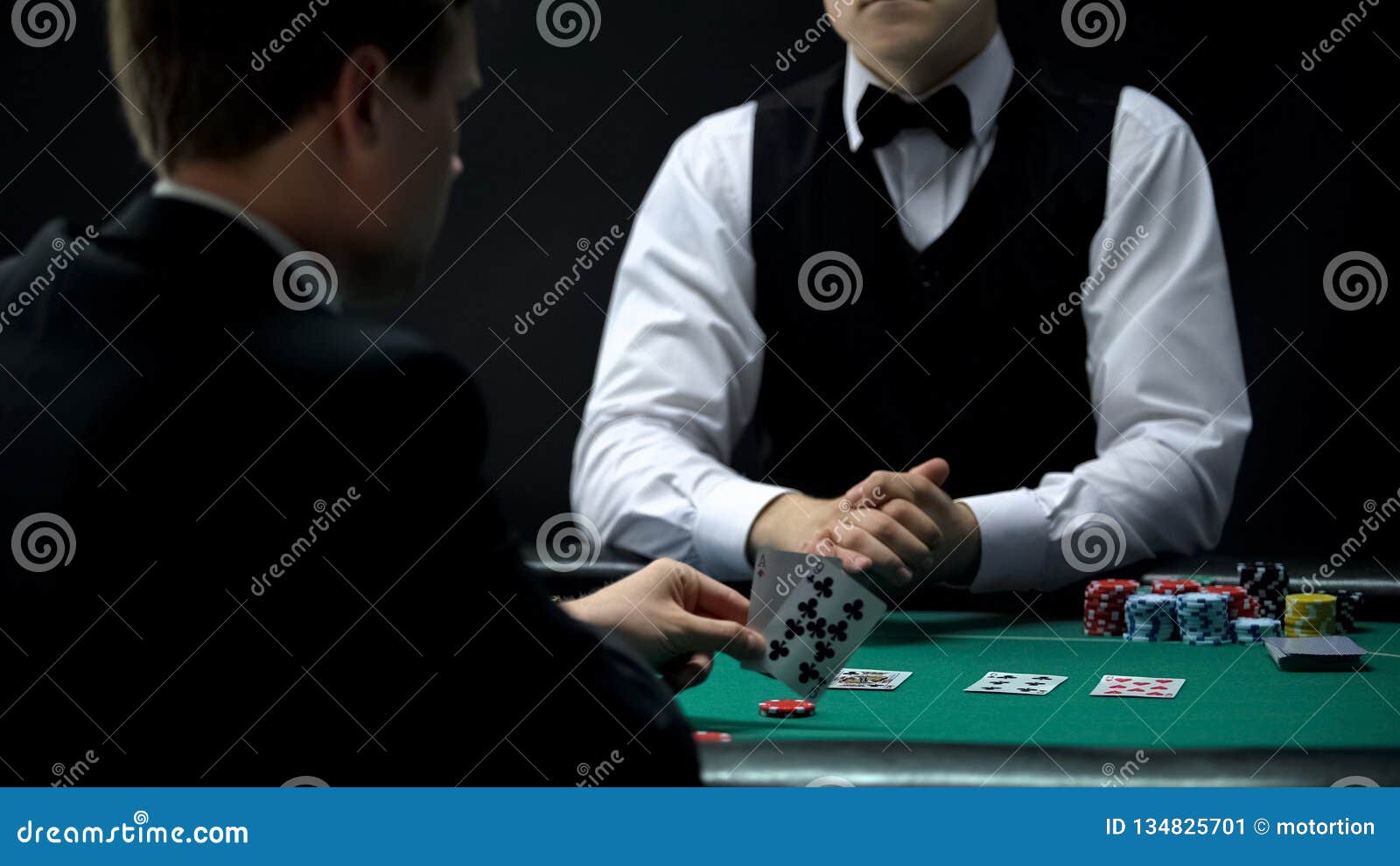 Игроков обыгравших казино покрупному Россошь