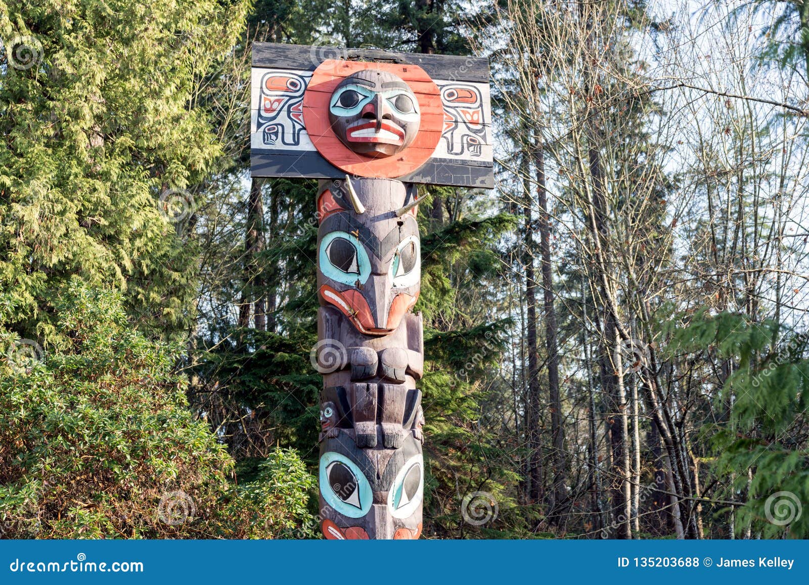Stanley Park First Nations Totem Poles in Vancouver, Canada ...