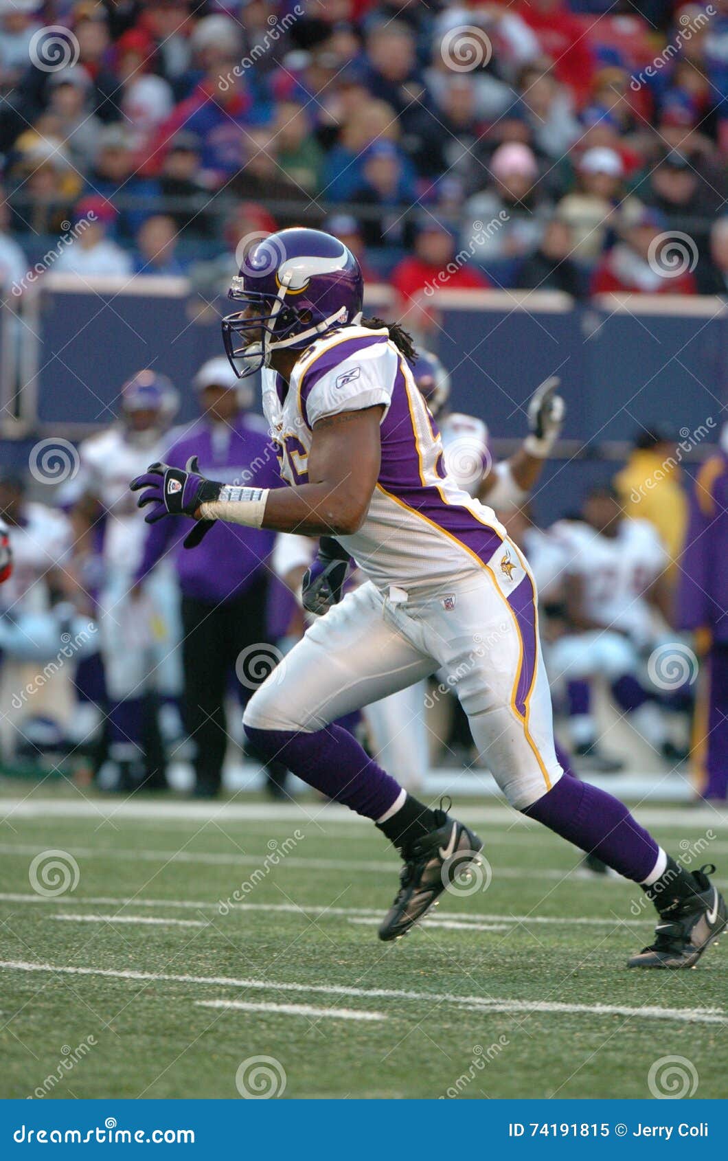 E.J editorial image. Image of 2007, league, helmet, football 74191815