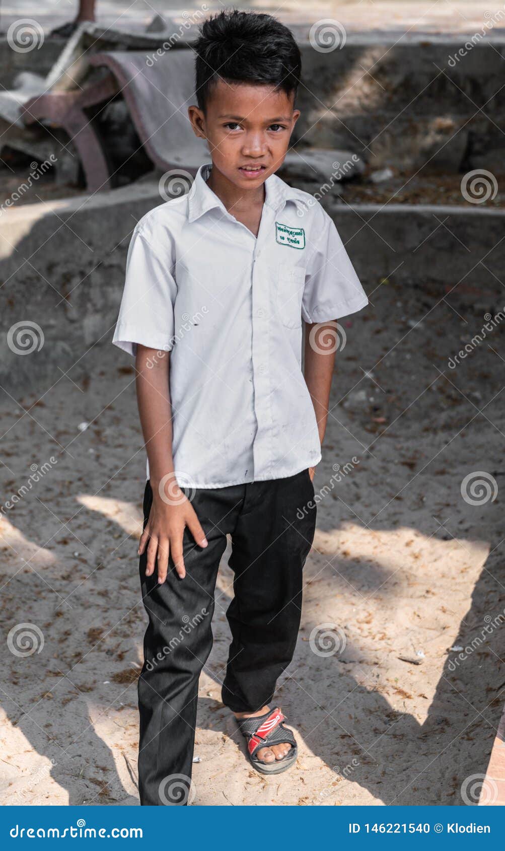 Young Cambodian Boy in Sihanoukville Cambodia Imagen editorial Imagen