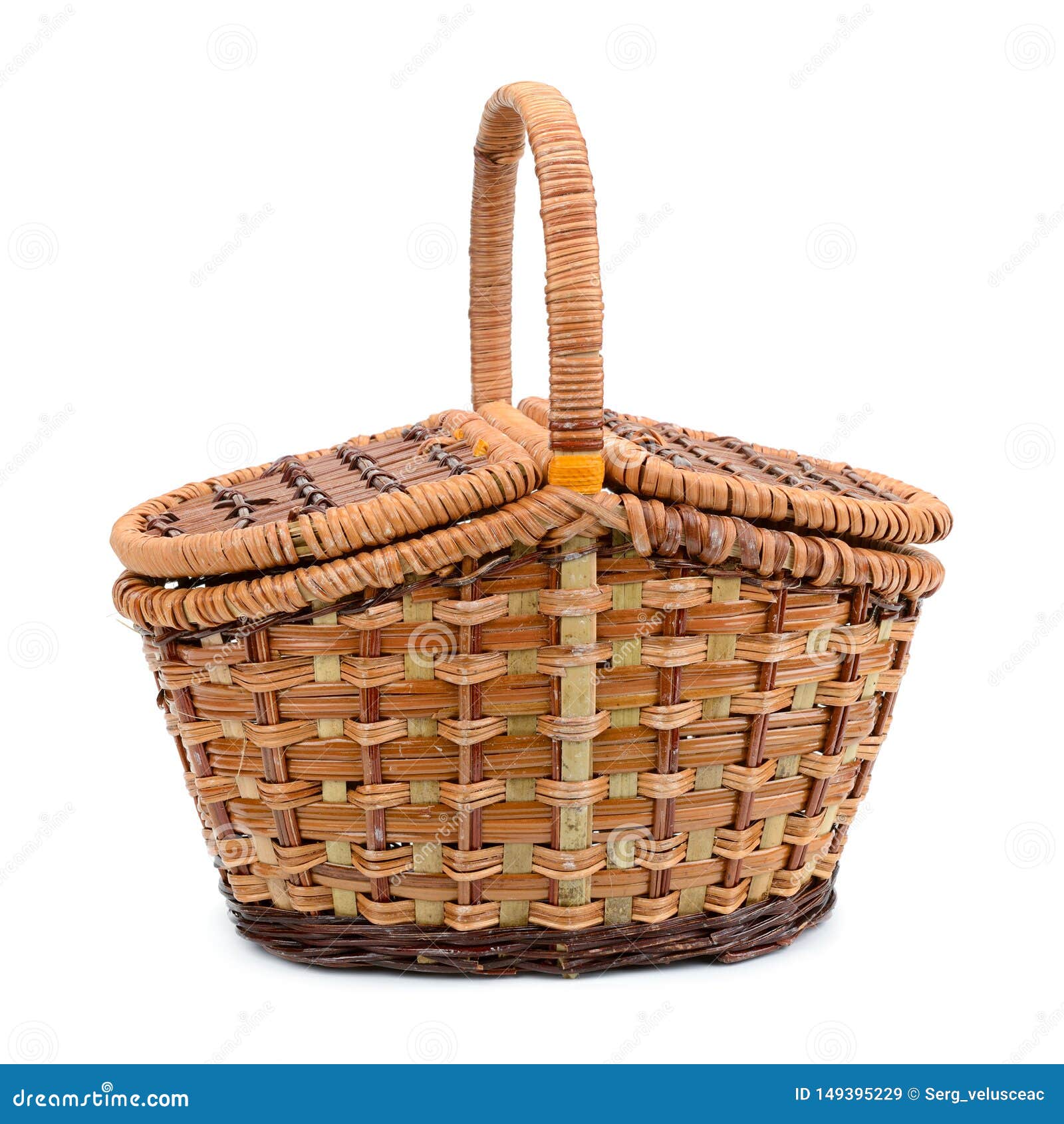 Willow Empty Picnic Basket Isolated on White Fotografering för