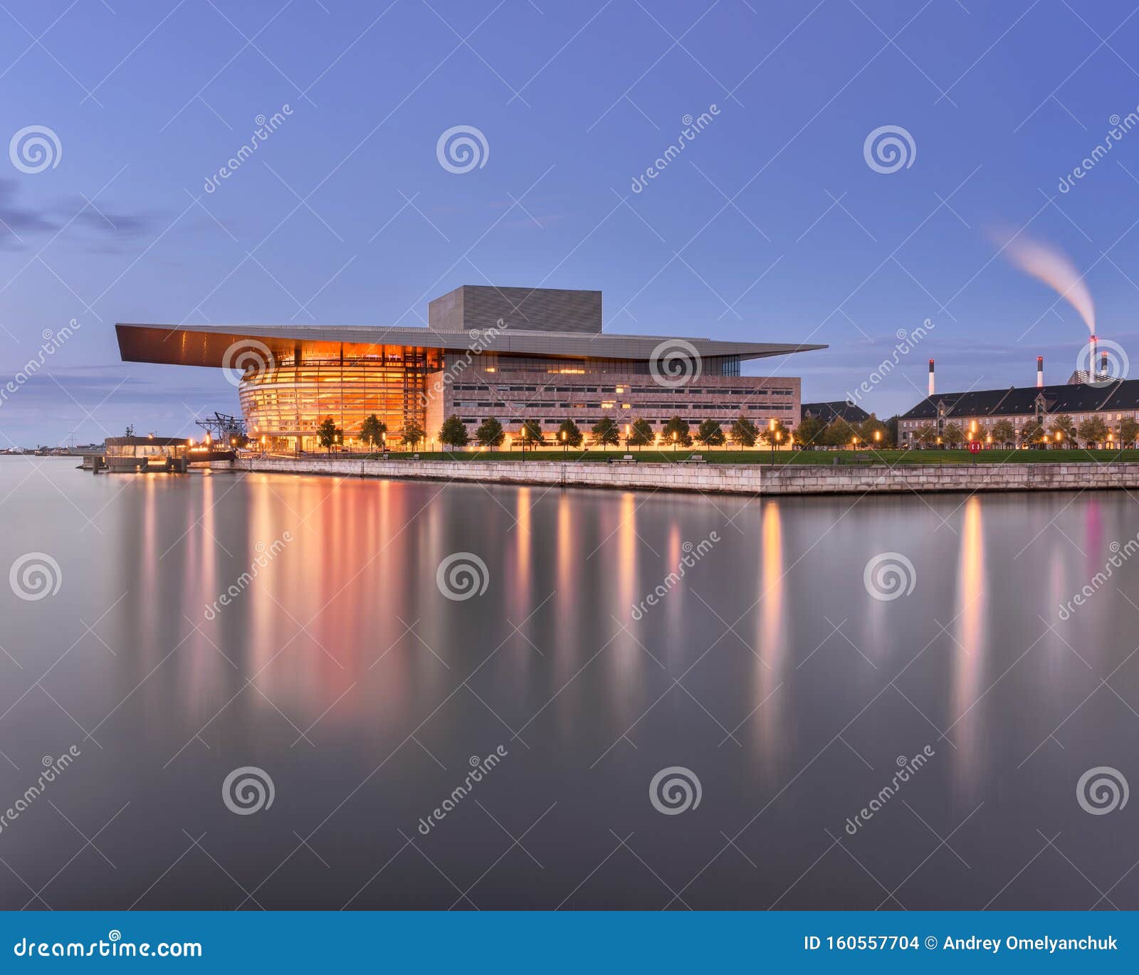 Arquitetura escandinava imagem de stock. Imagem de azul - 54953387