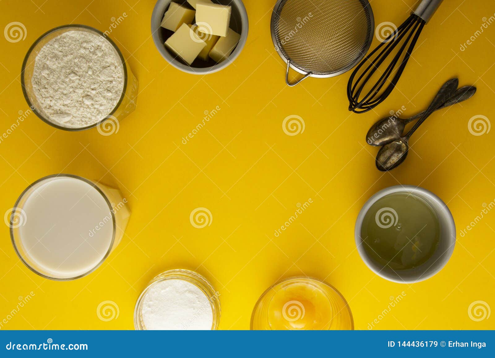 Ingredients Pour Patisserie Ou Dessert Beurre Farine Oeufs