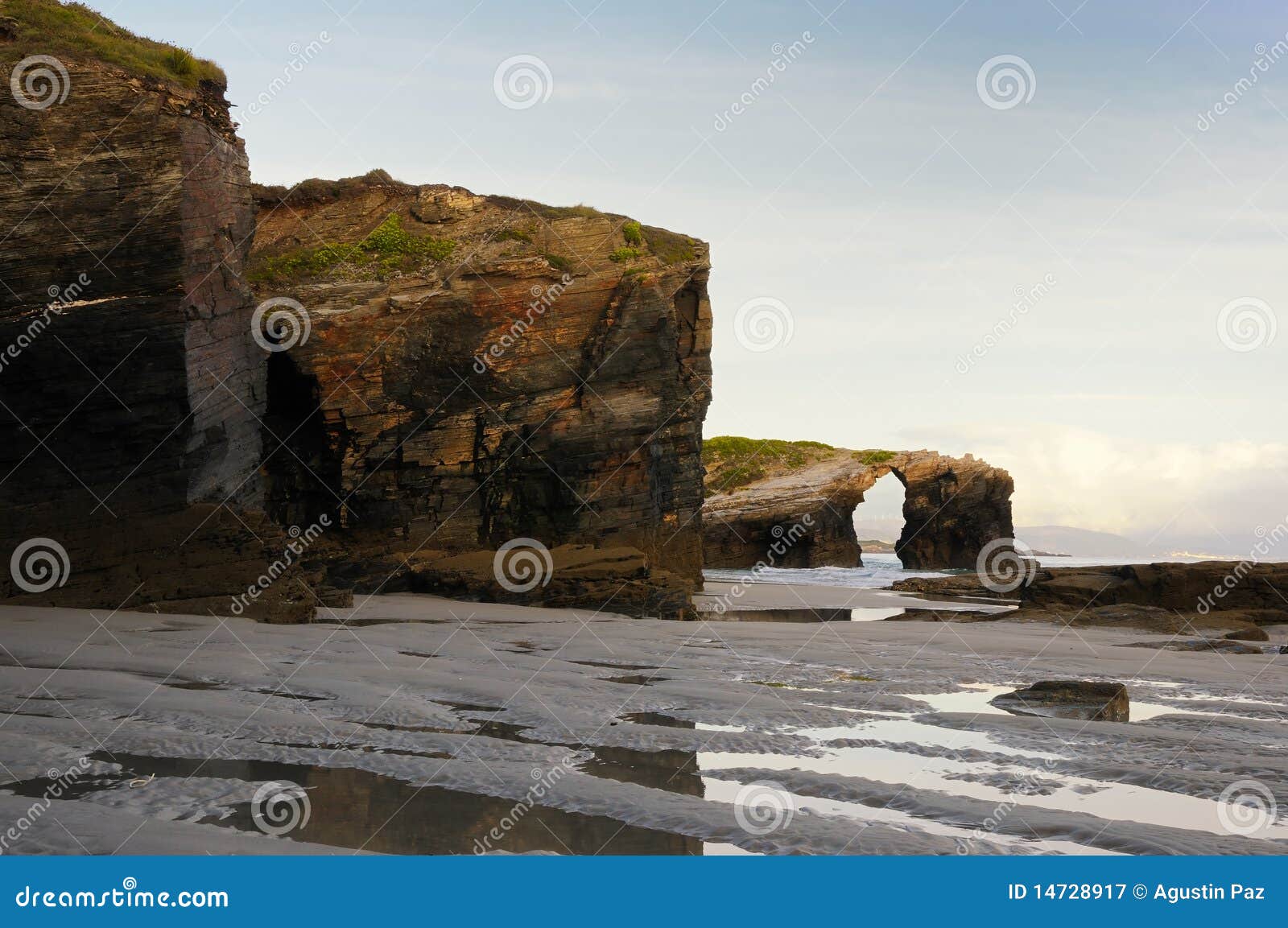 early morning in llas catedrales beach