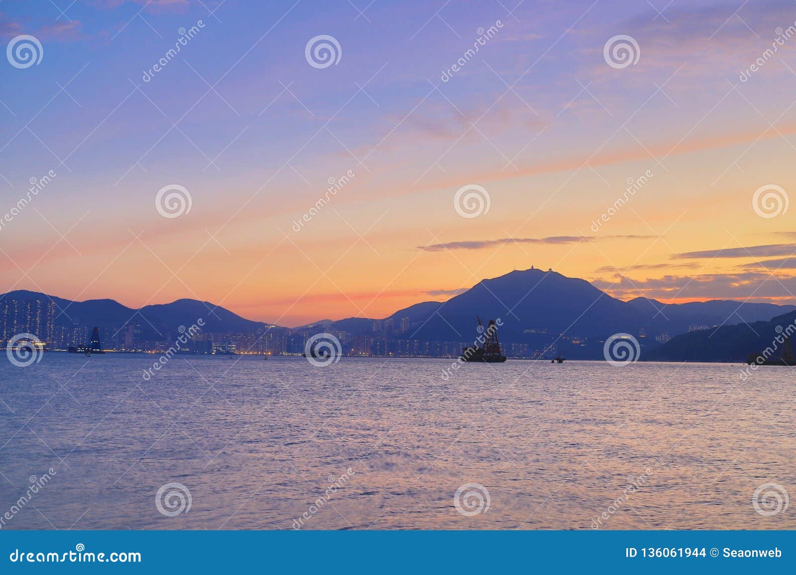 A East of Island of Hong Kong Stock Photo Image of harbour, park