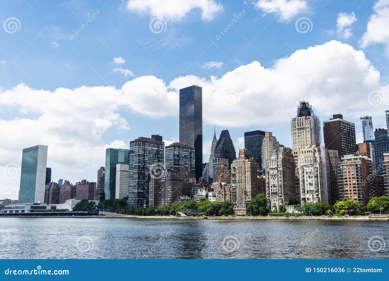 East River And The Manhattan Skyline In New York City Usa Editorial