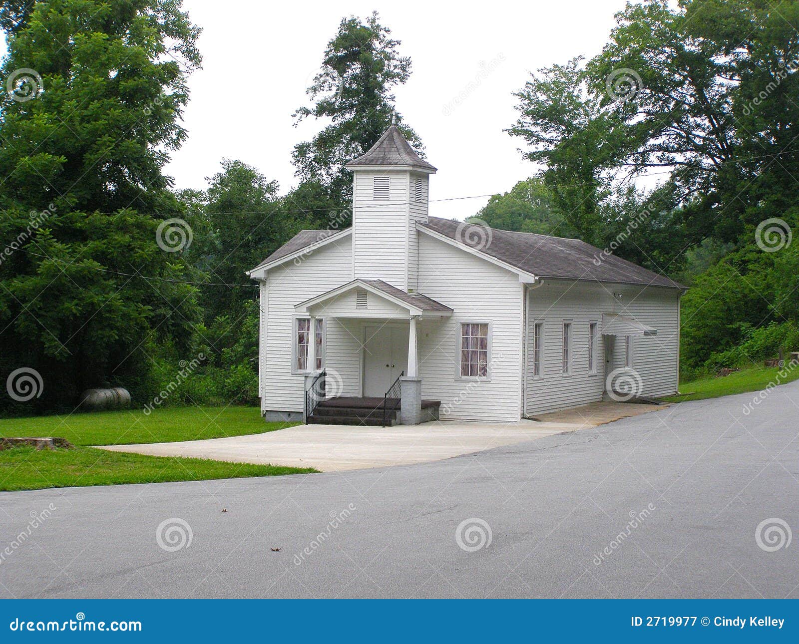 Eastatoe Baptist Church stock image. Image of baptist 2719977
