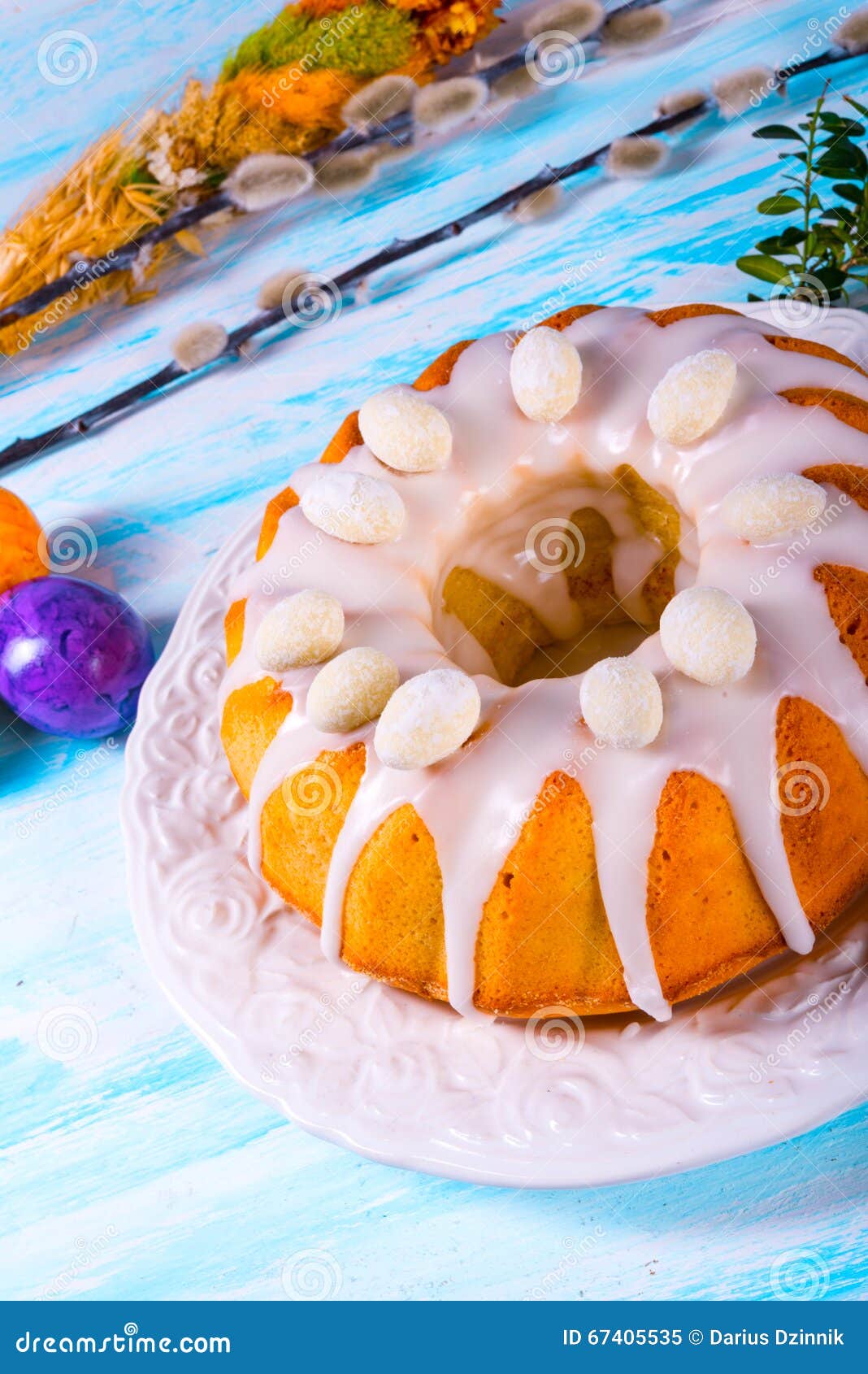 Easter babka stock image. Image of butterscotch, dessert - 67405535