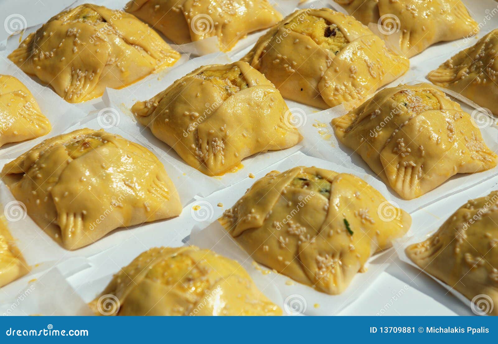 Easter cheese bread stock image. Image of haloumi, cuisine 13709881