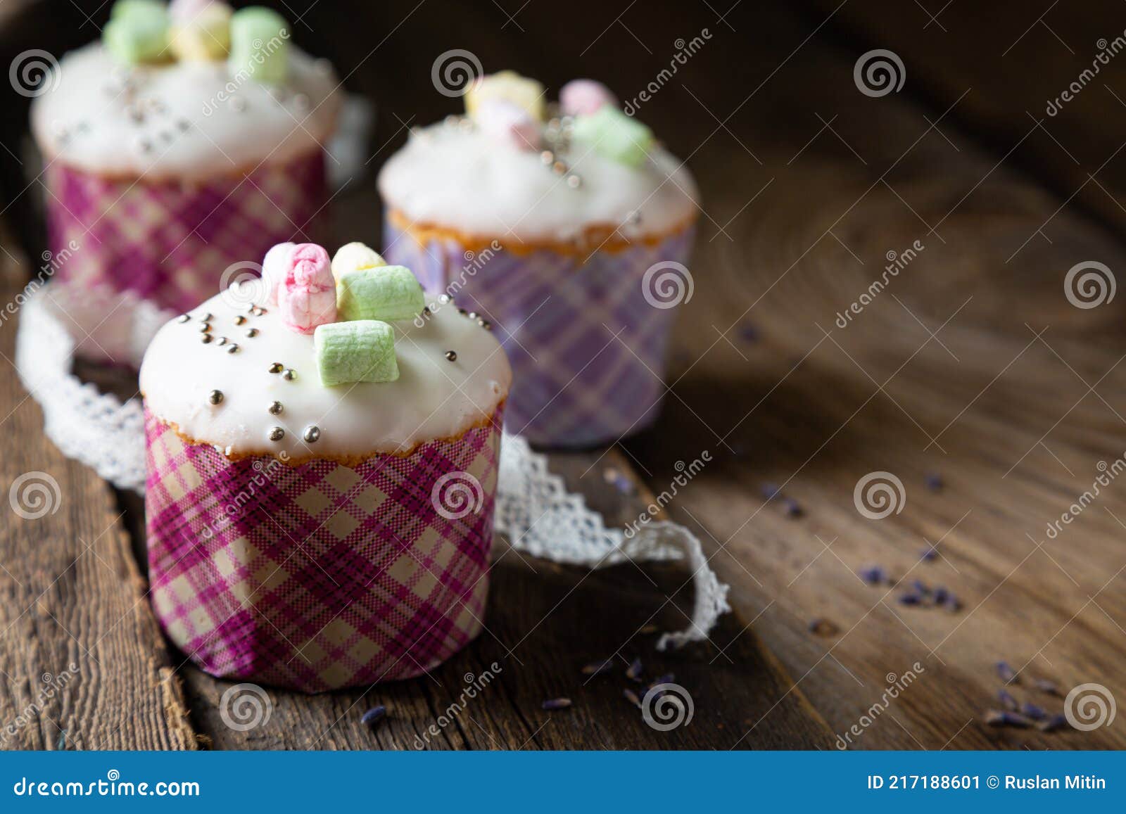 easter cupcakes. holiday sweets