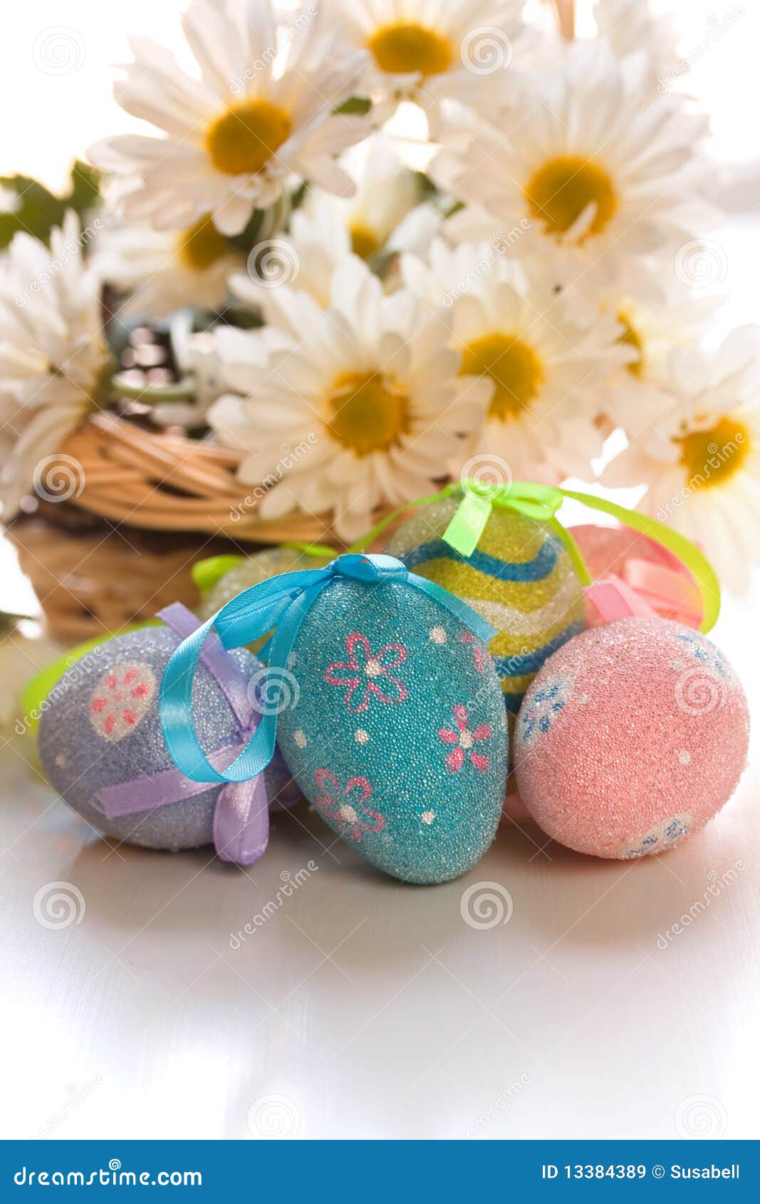 Easter eggs with daisies stock image. Image of spring 13384389
