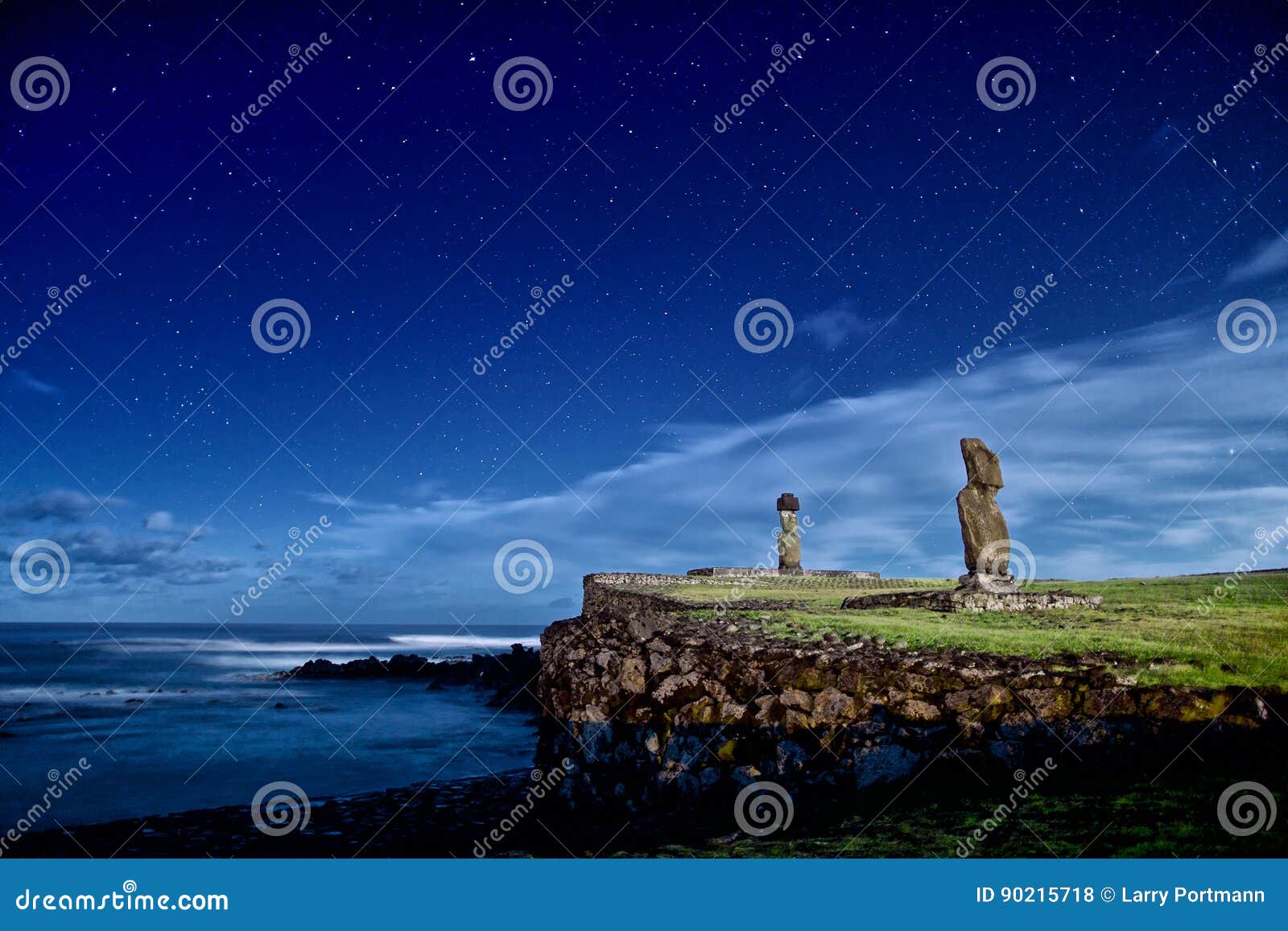 Easter Island Stone Head Doodle 4 Stock Illustration - Download Image Now -  Moai Statue - Rapa Nui, Adventure, Ancient - iStock