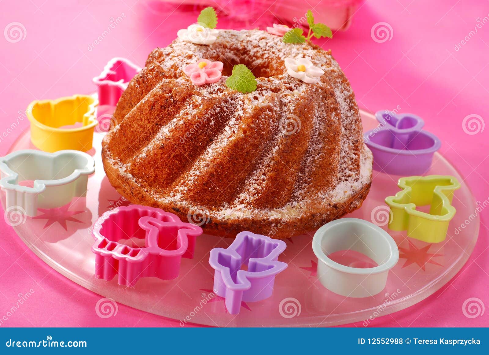 Easter ring cake stock photo. Image of baked, flower 12552988