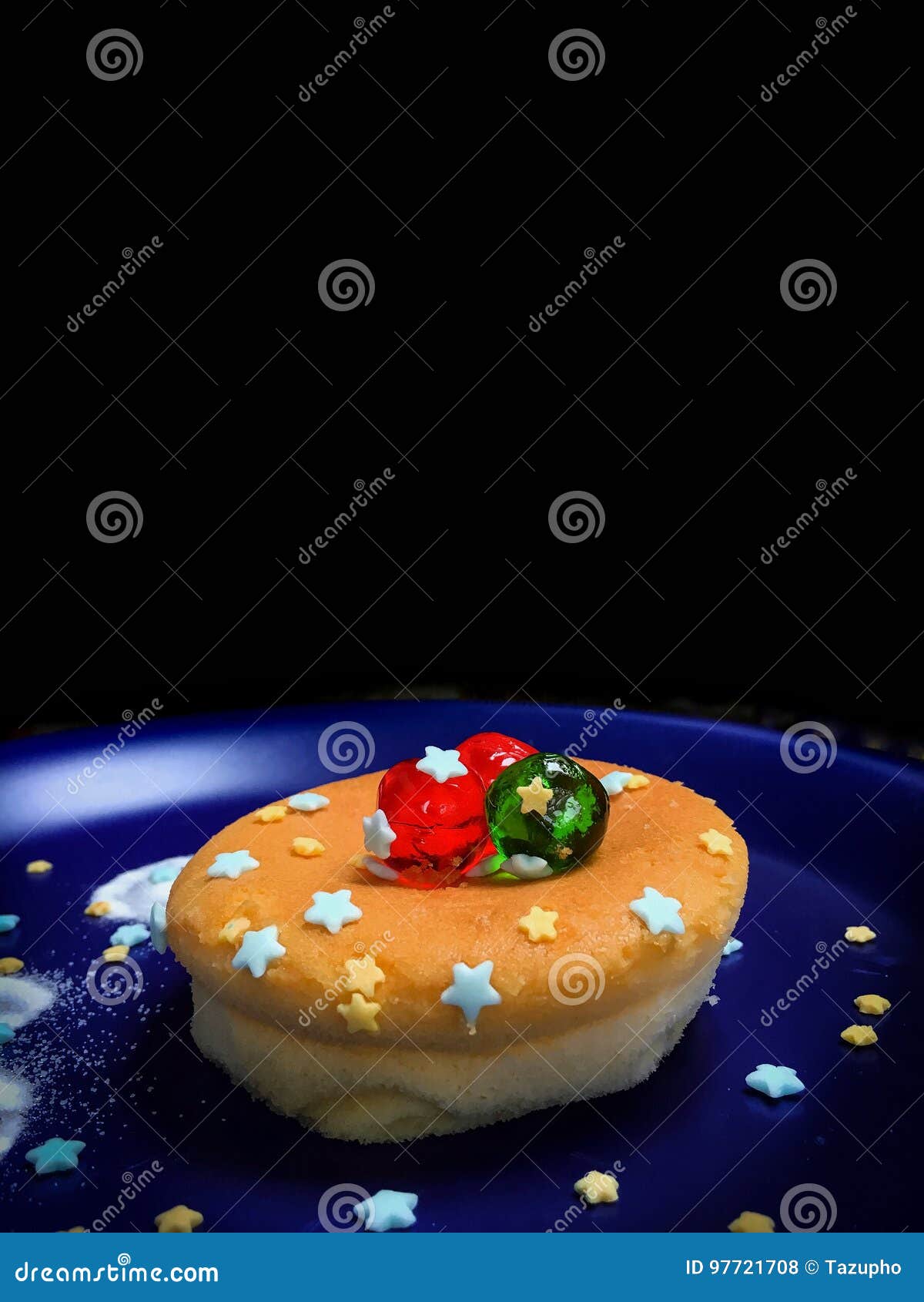 Easy DIY Mini Cheesecake for Christmas. Stock Photo - Image of mini