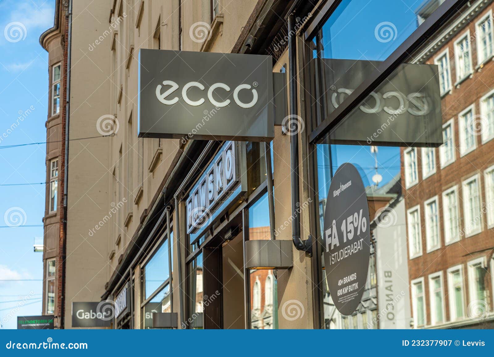 synder underskud Revision Ecco Sko Photos - Free & Royalty-Free Stock Photos from Dreamstime