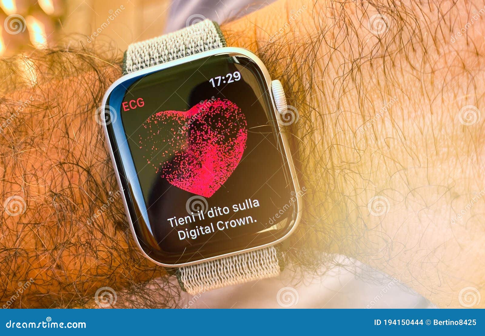 taking ecg on apple watch 4