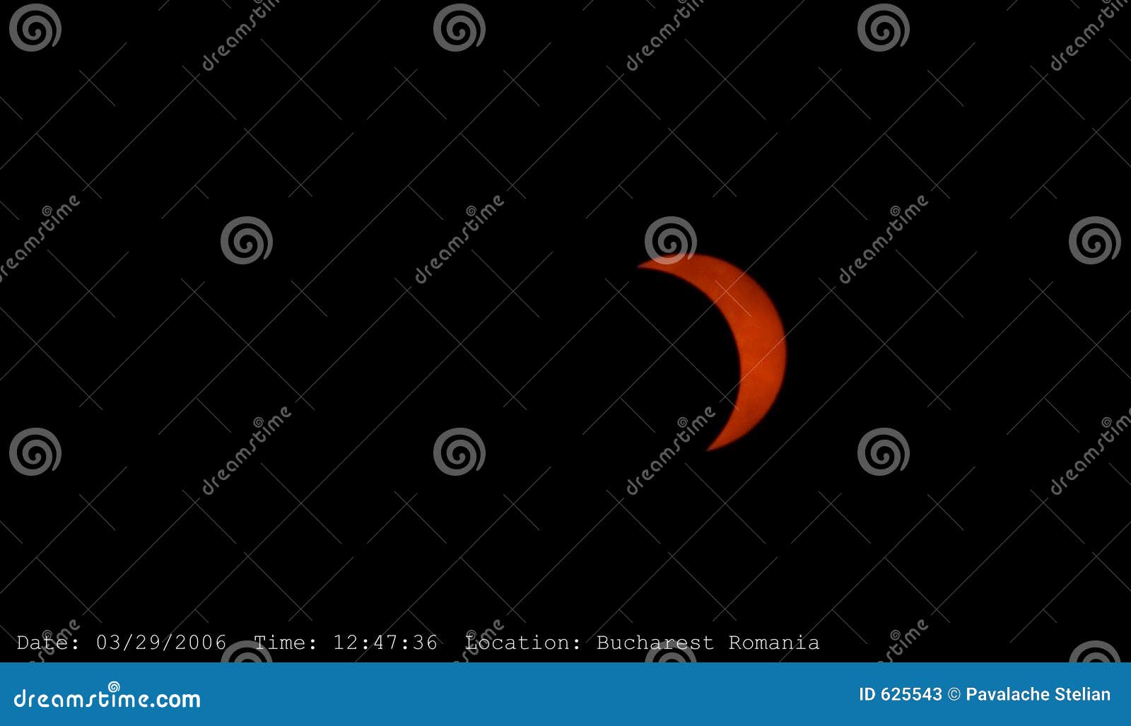 Eclipse Na Face Total (do 1247 GMT+2 Do Tempo De Romania) Imagem de