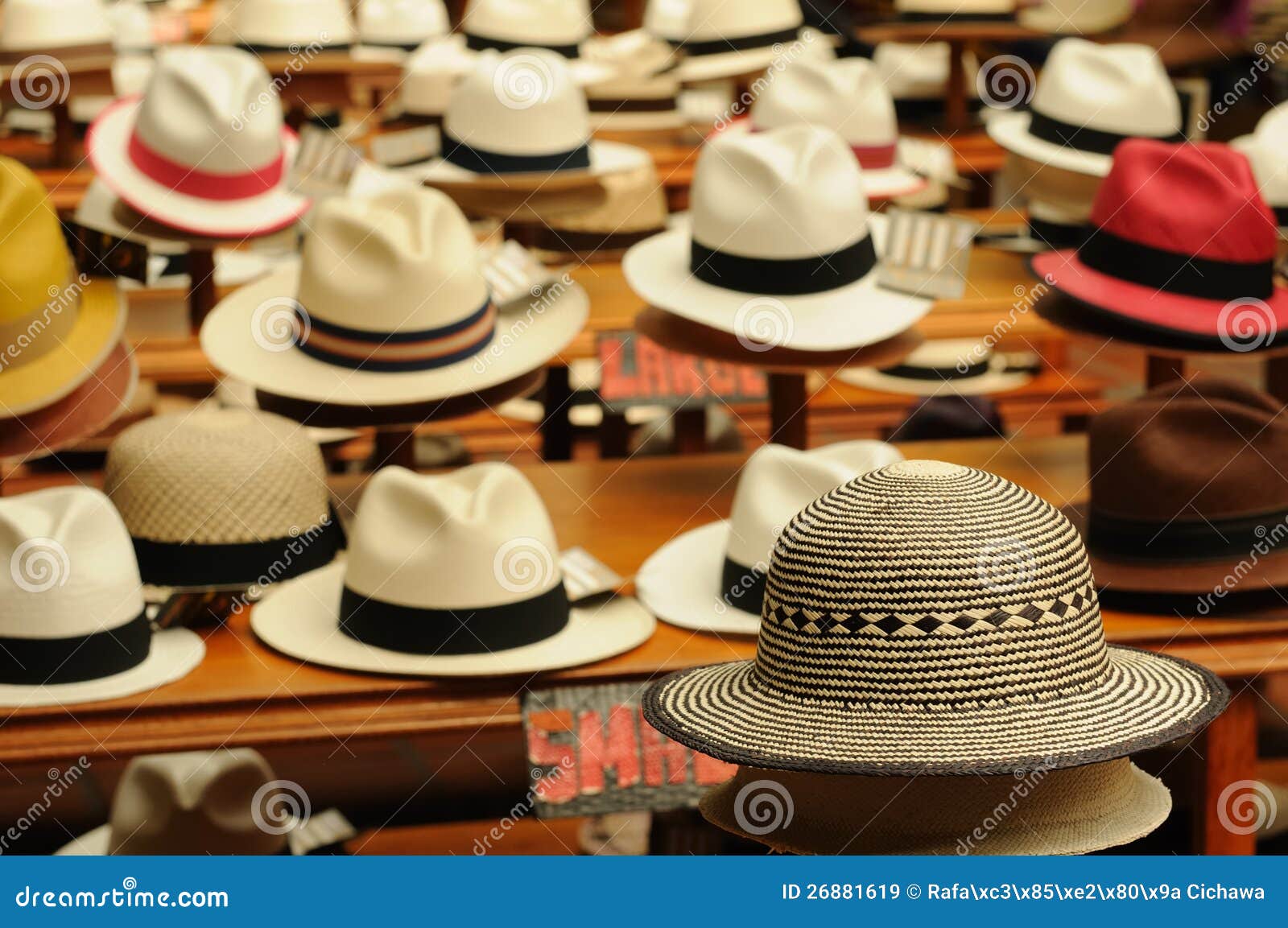 Ecuadorian hat maker editorial stock image. Image of manufacture - 98534564