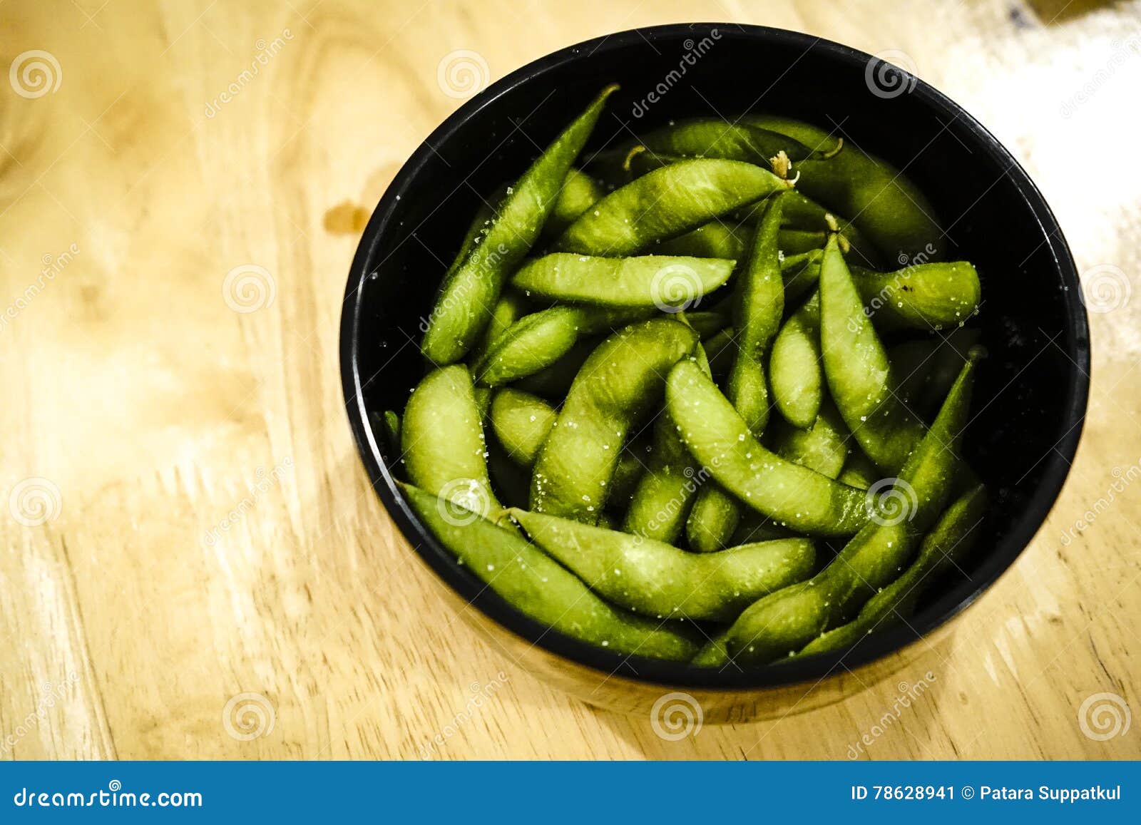 Edamame Japanese Peanuts imagen de archivo. Imagen de verde 78628941