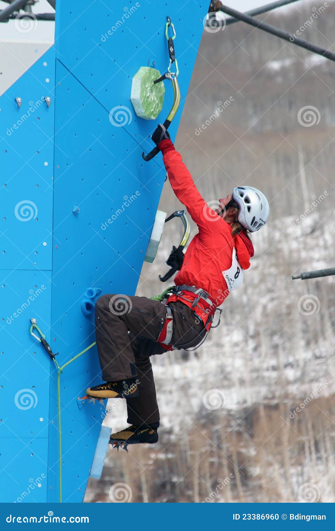 Eddie Bauer Mixed Climbing editorial image. Image of bauer 23386960