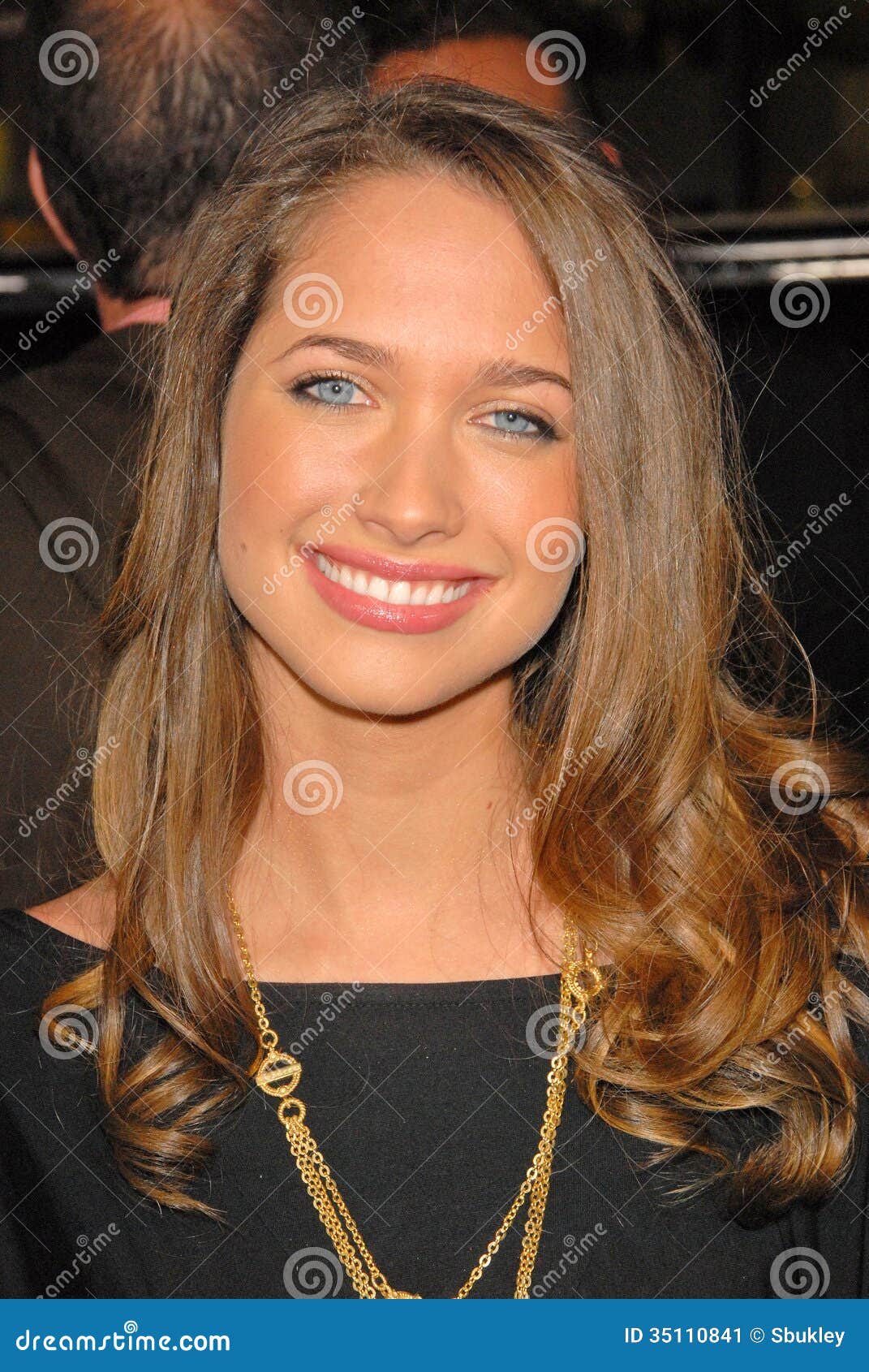 Maiara Walsh editorial photo. Image of maiara, walsh - 35110841