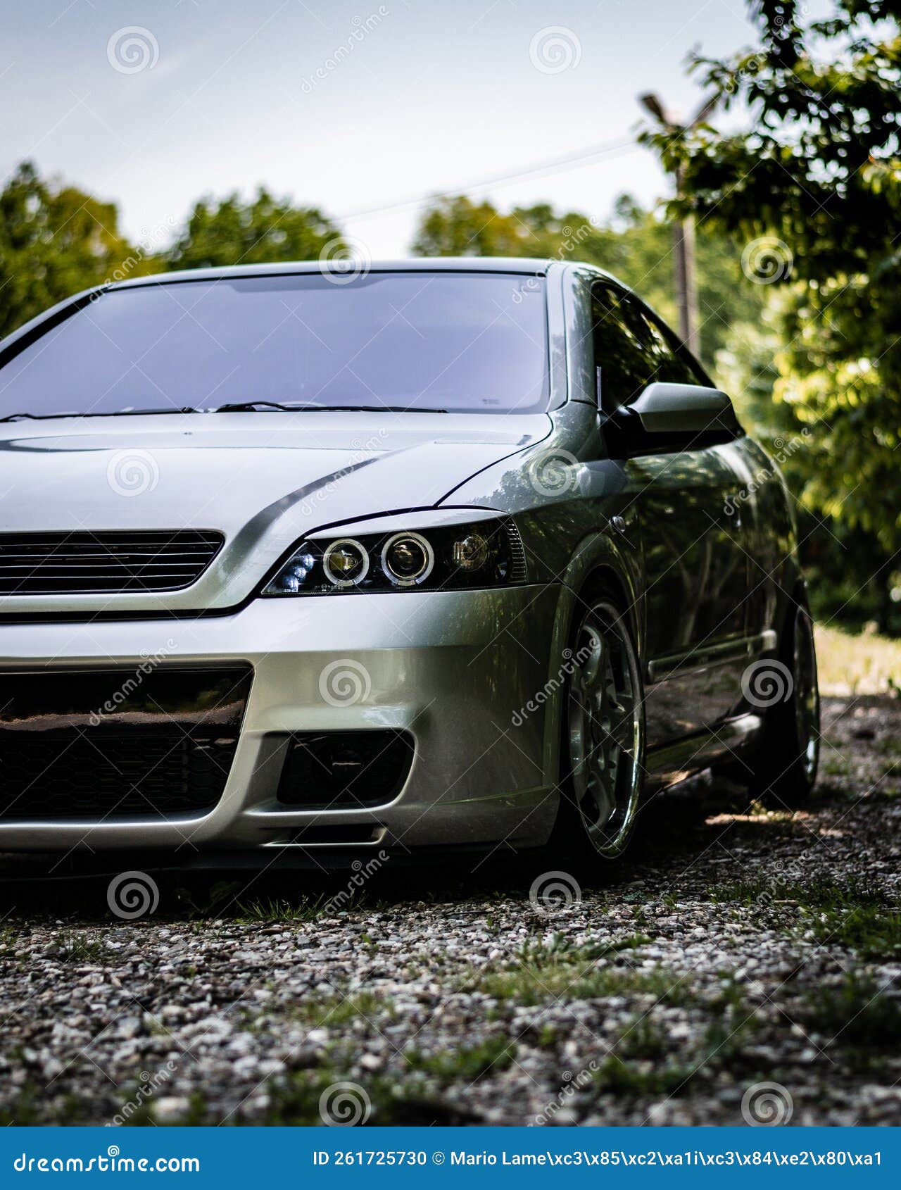 Edición Opel Astra G Coupe Bertone Foto de archivo - Imagen de