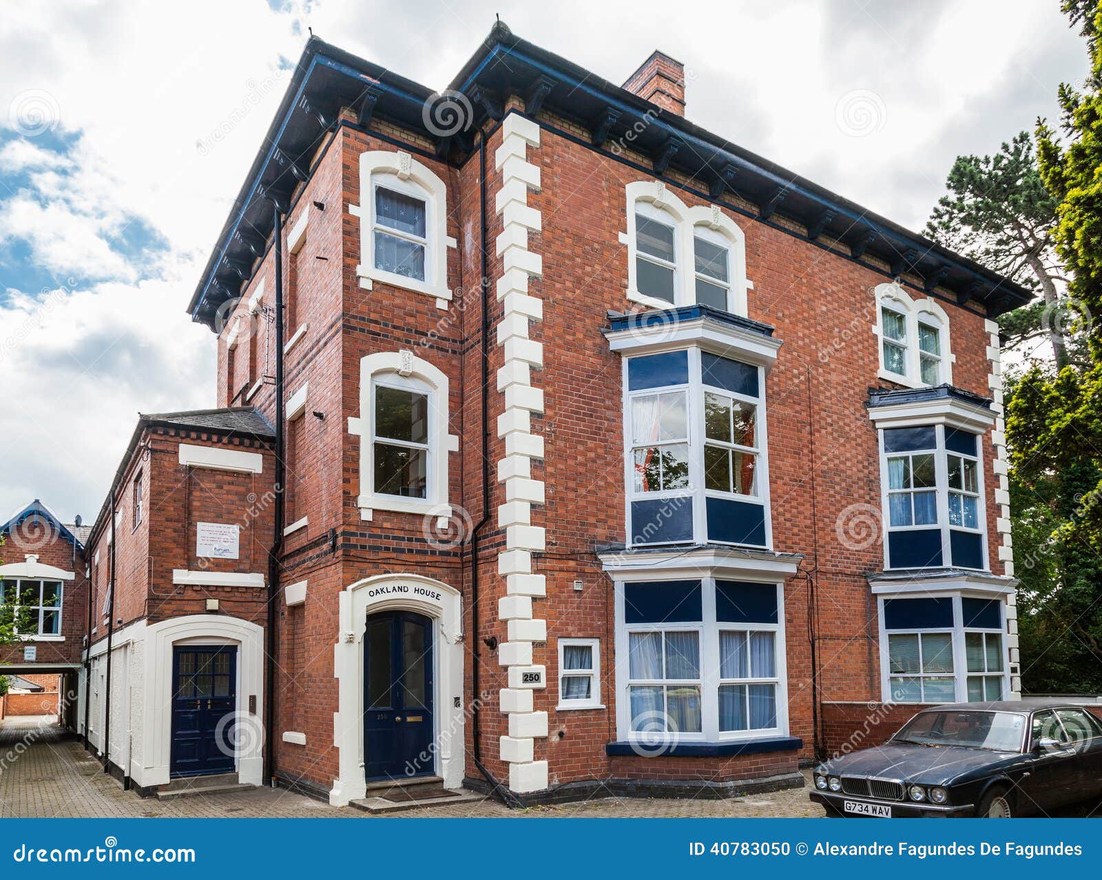 Edificio De Ladrillo Histórico Leicester Inglaterra Imagen editorial