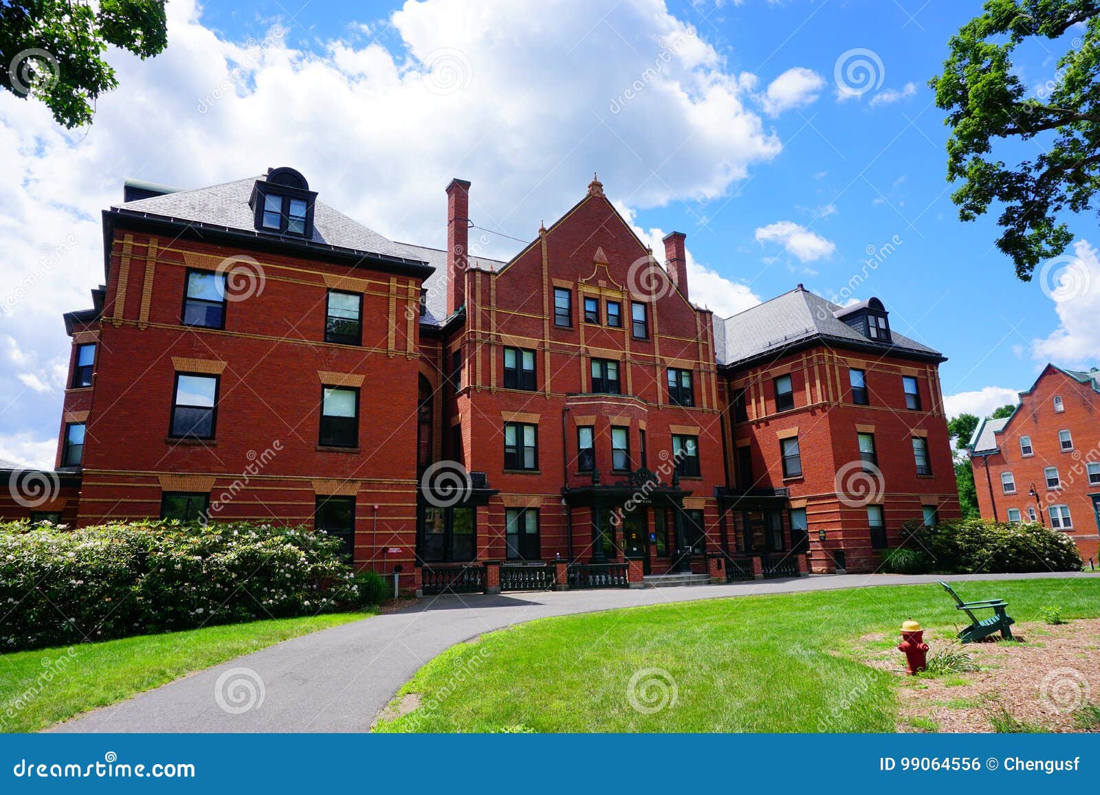 Edificio Del Campus De La Universidad Del Mt Holyoke Foto de archivo