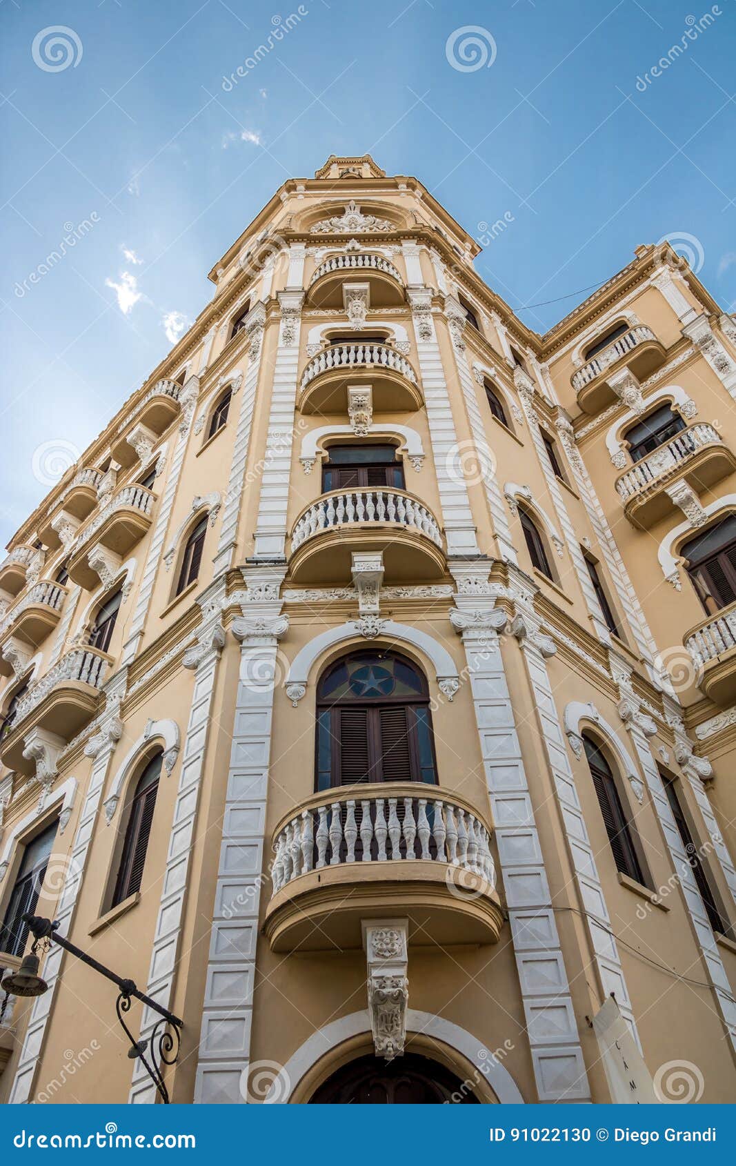 edificio gomez villa - camara oscura - plaza vieja - havana, cuba