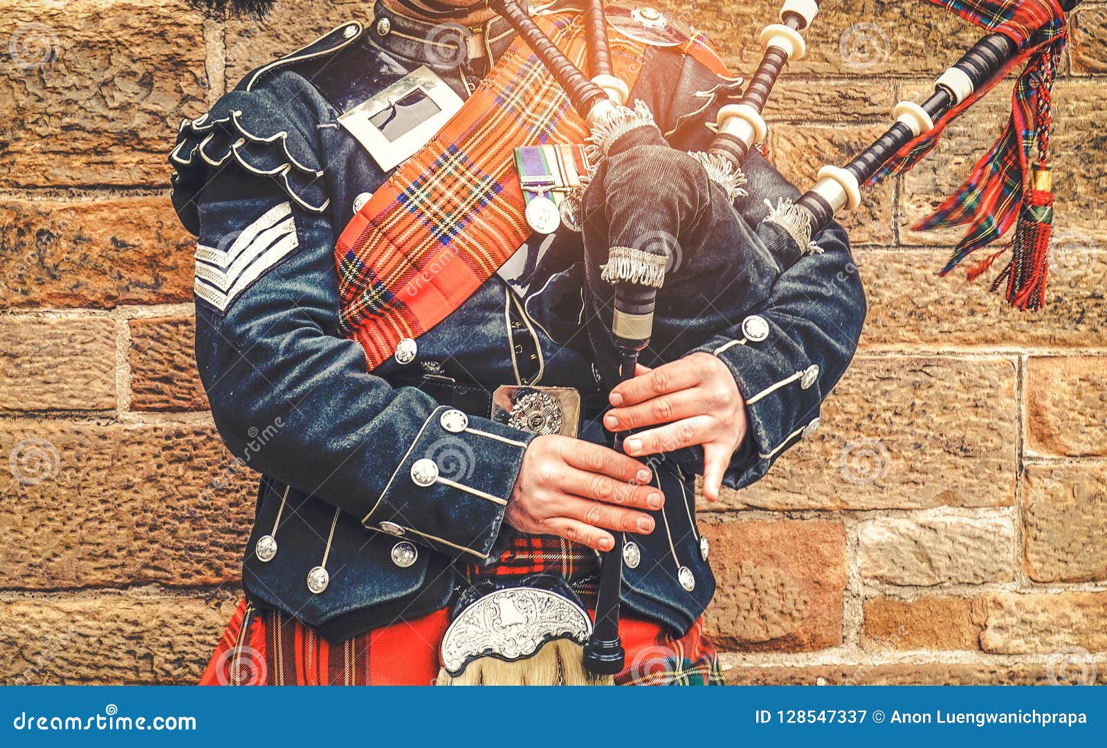 scottish bagpipe player festival scottish bagpipe player festival