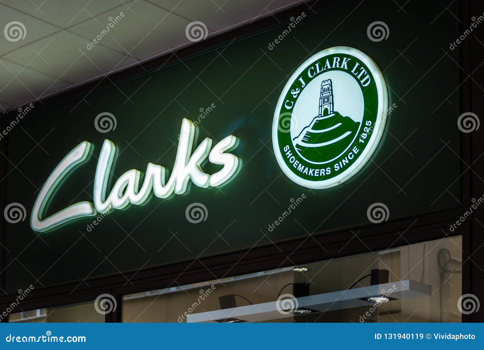 logo clarks