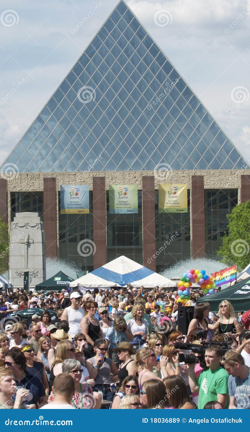 Edmonton City Hall editorial stock image. Image of tourism 18036889