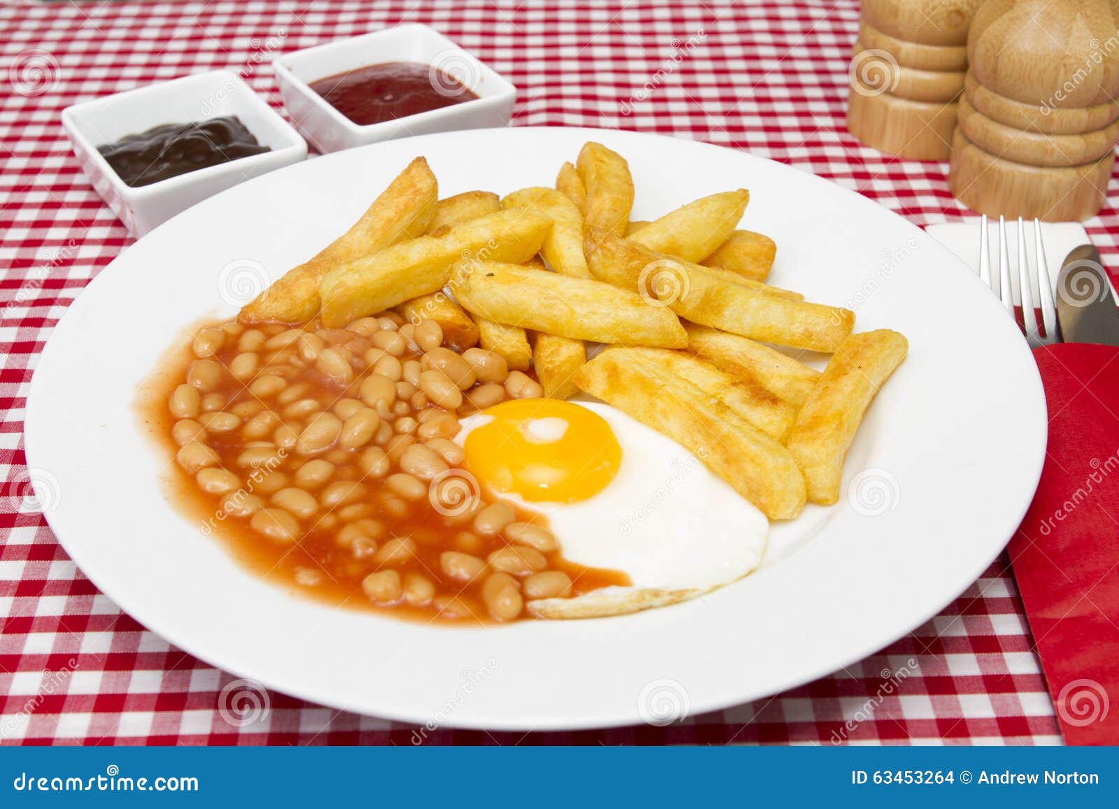 Egg chips and beans stock photo. Image of cuisine, chips 63453264