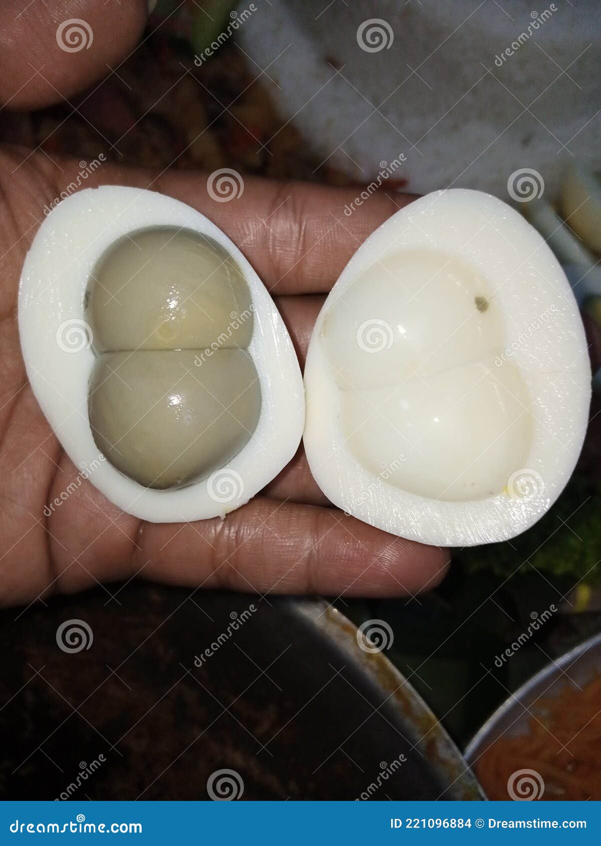 Double Yolk, Strange Two Yolks In One Hen Lucky Egg RoyaltyFree Stock