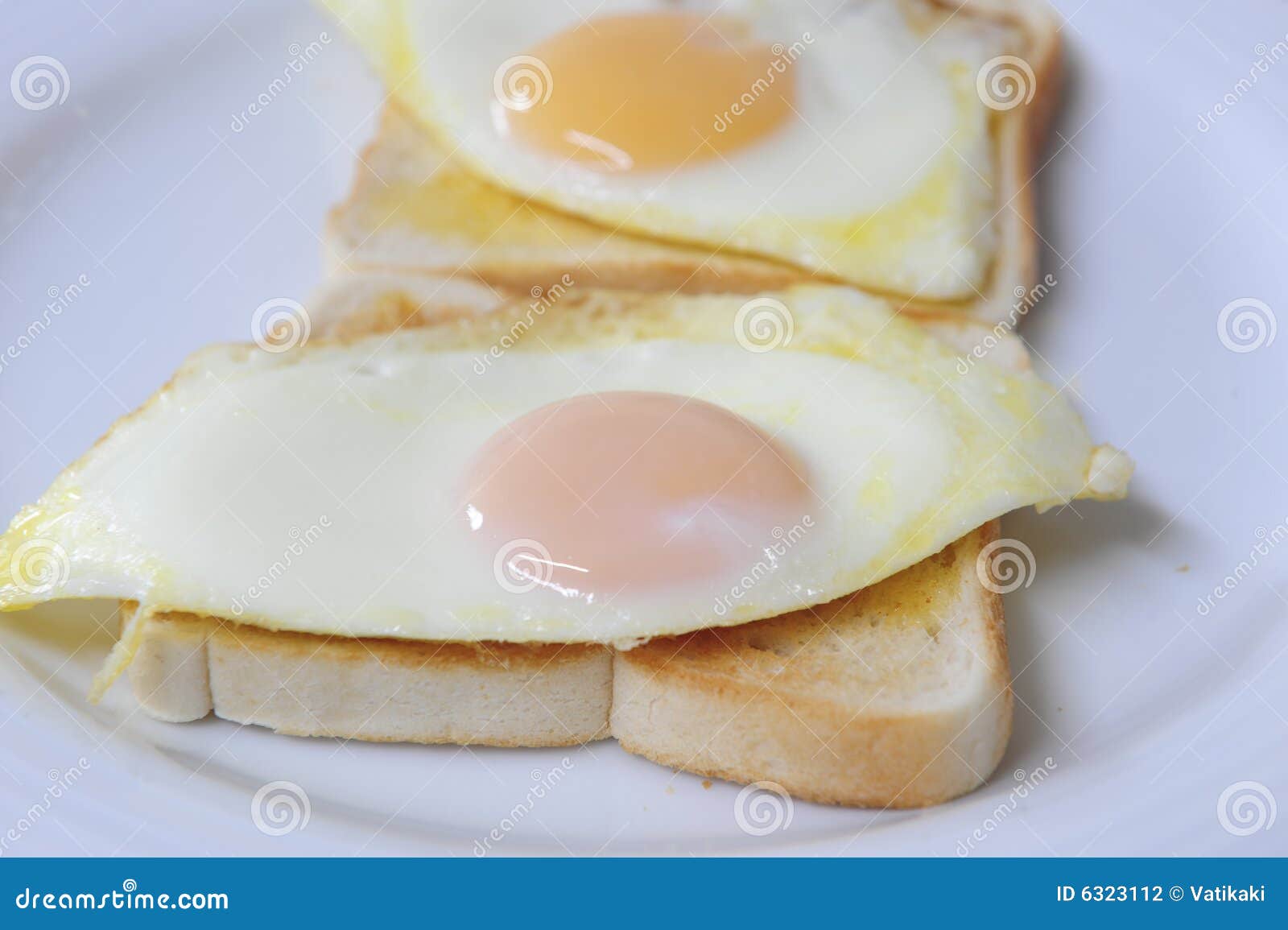 breakfast, eggs sunny side up, soup - Stock Illustration [79715898] - PIXTA