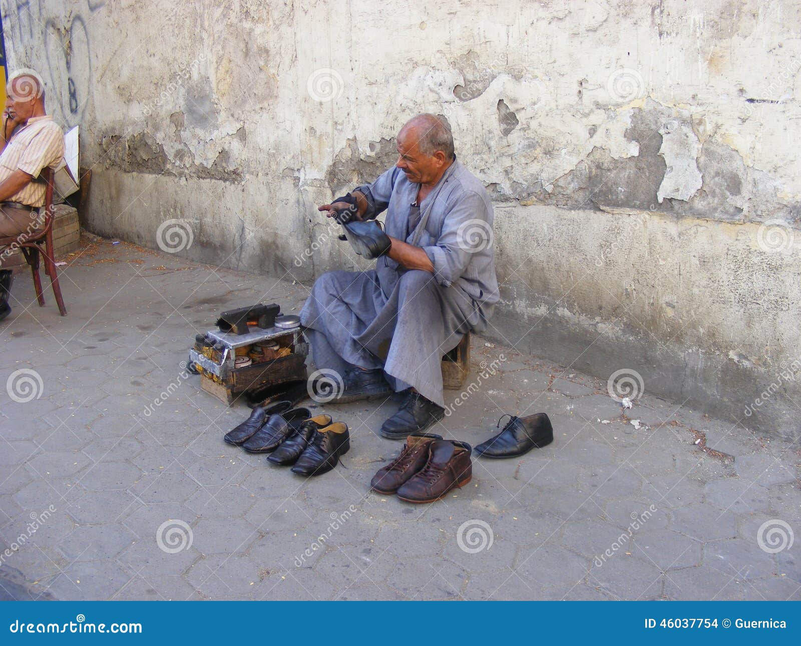 Shoeblack Man Cleaning Shoes Editorial Stock Image Image of asian
