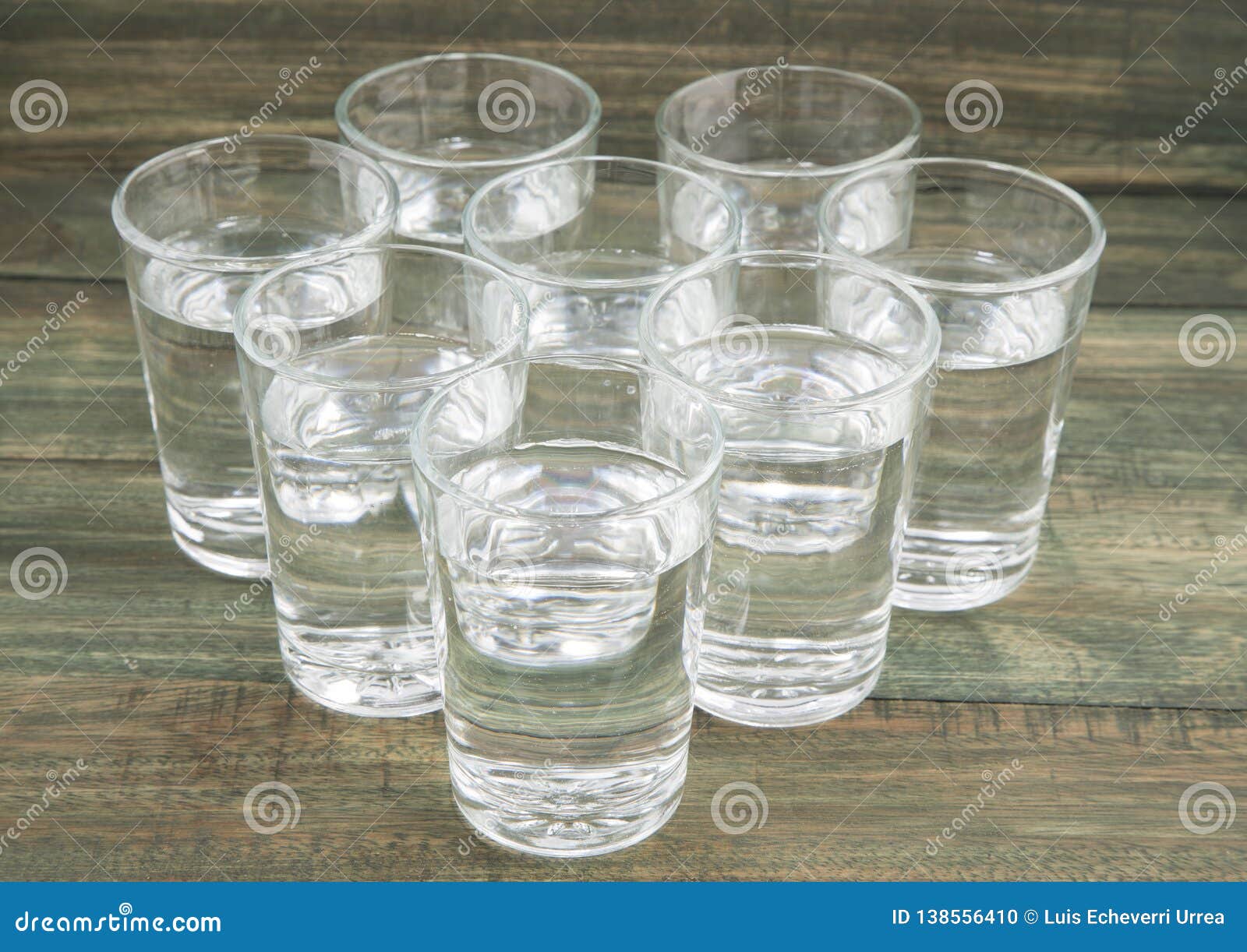 Eight Glasses Of Water A Day Ocho Vasos De Agua Royalty Free Stock eight-glasses-of-water-a-day-ocho-vasos-de-agua-royalty-free-stock