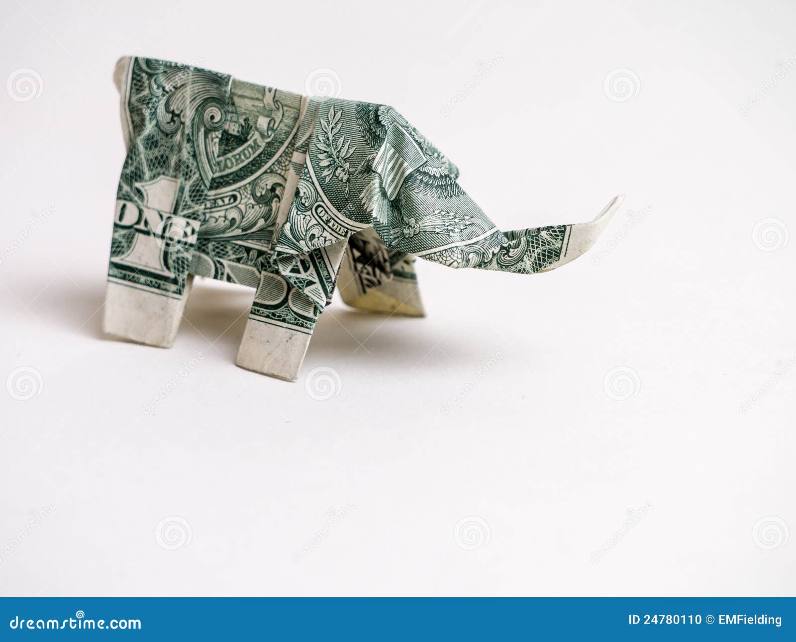 Ein Elefant Dollarschein Origami Stockfoto Bild Von