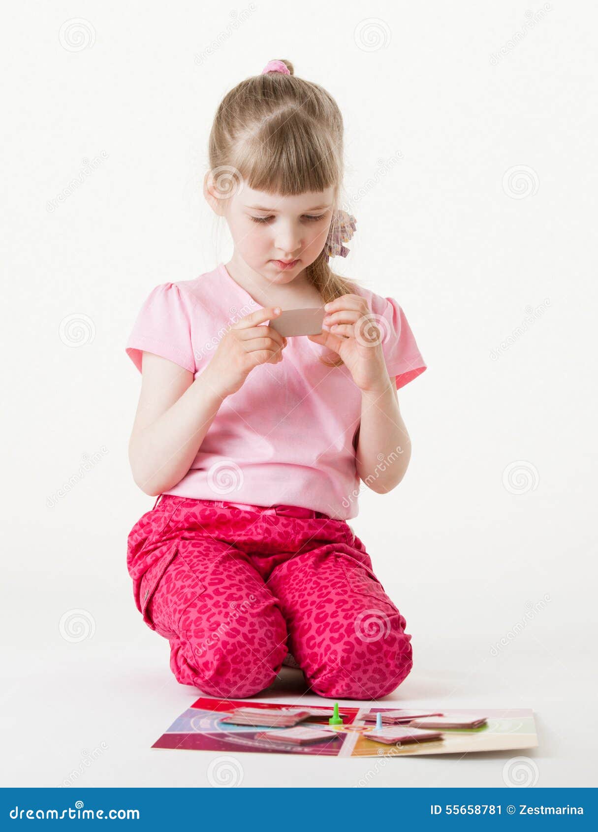 Ein Kind stockbild. Bild von pädagogisch, spielen, kind - 55658781