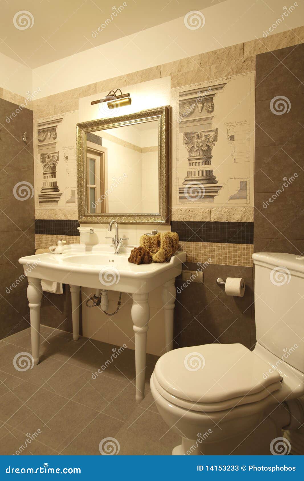 Ein Teil des Badezimmers stockbild. Bild von badezimmers - 14153233