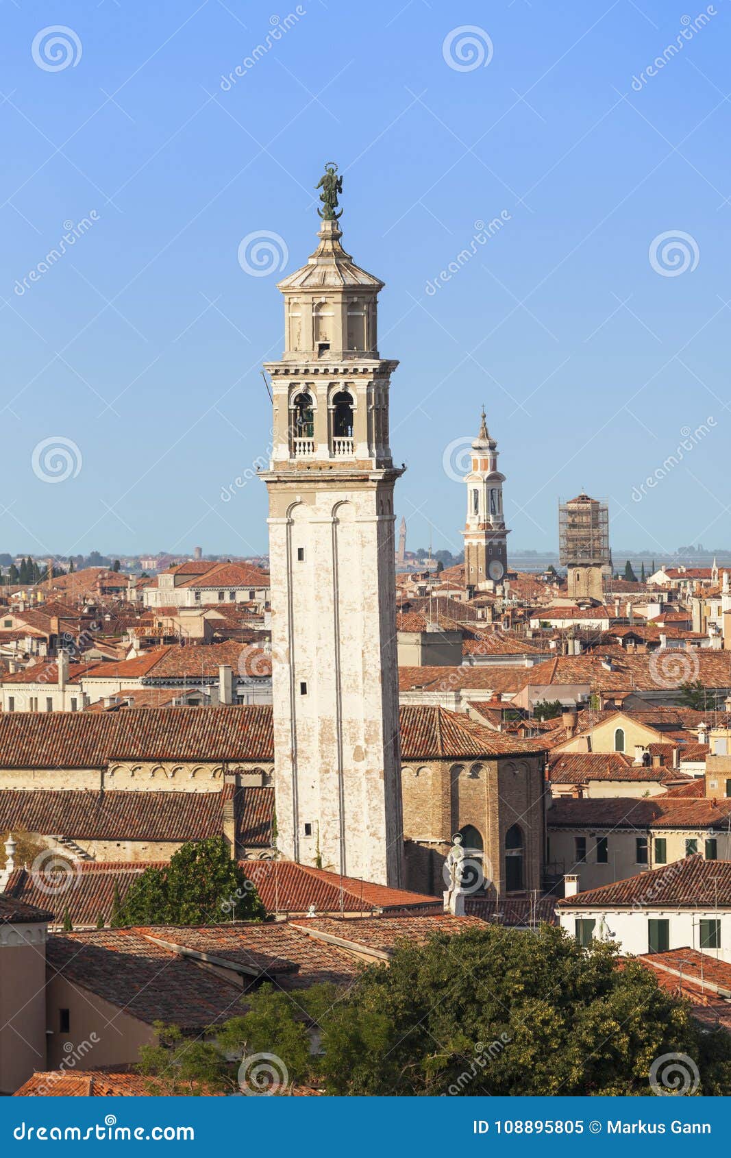 Ein Turm in Venedig Italien