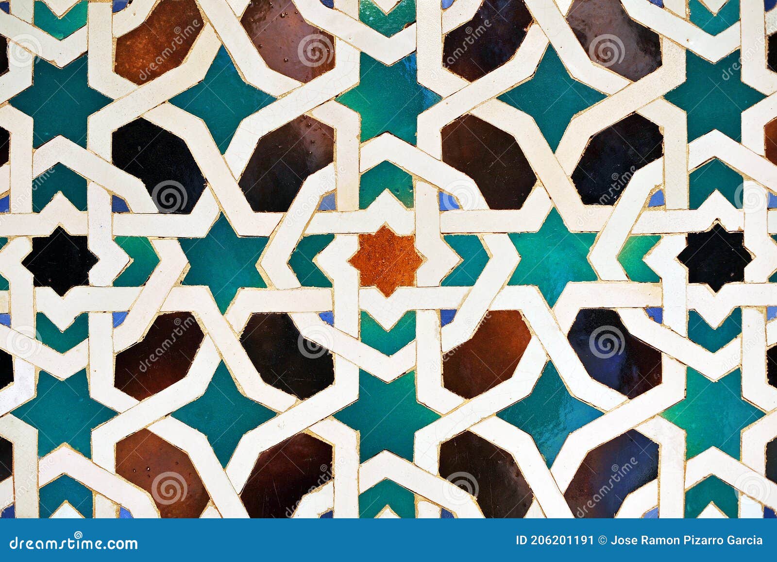 azulejos de al andalus. mosaico ÃÂ¡rabe. azulejos de sevilla. azulejos ÃÂ¡rabes de espaÃÂ±a. alcazar de sevilla