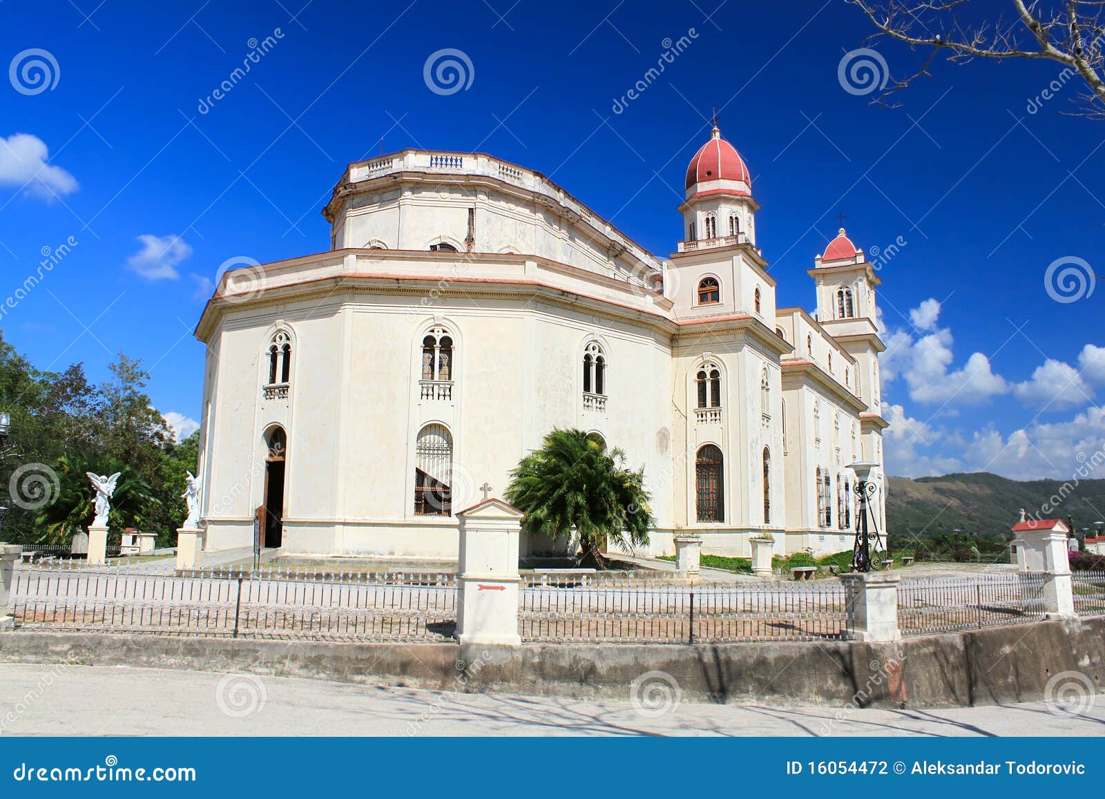 el cobre church , santiago de cuba