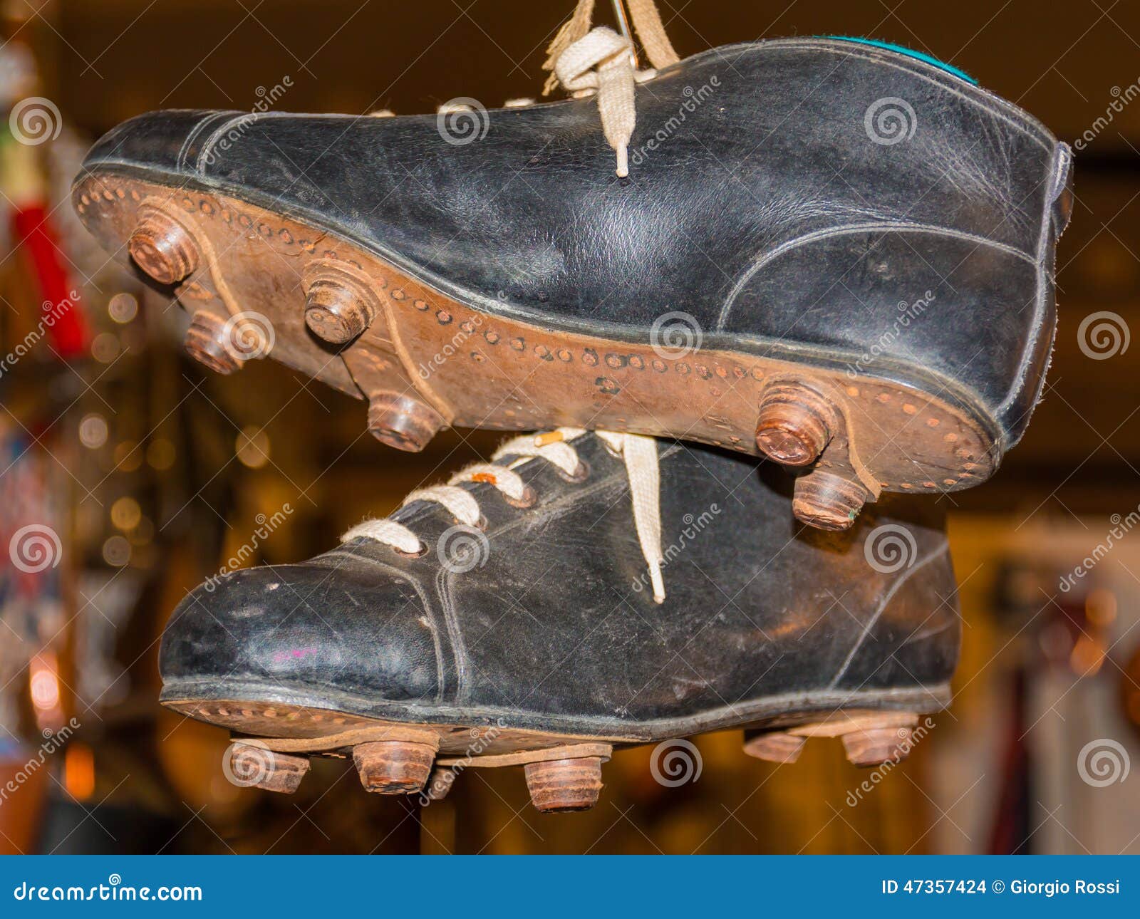 Zapatos de futbol viejos clearance